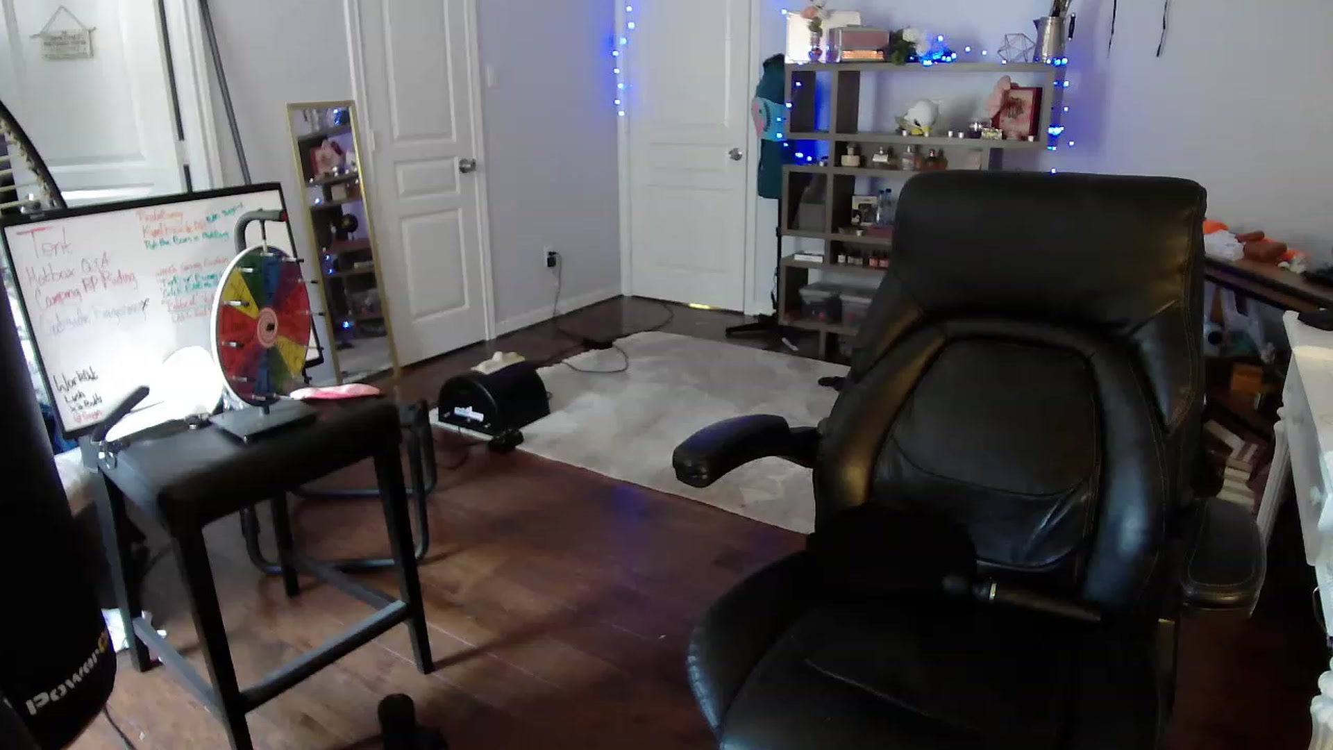Gallery image thumbnail from Bunnydathug's myfreecams stream on, 05/16/2023, 17:04 image 2 of 20
