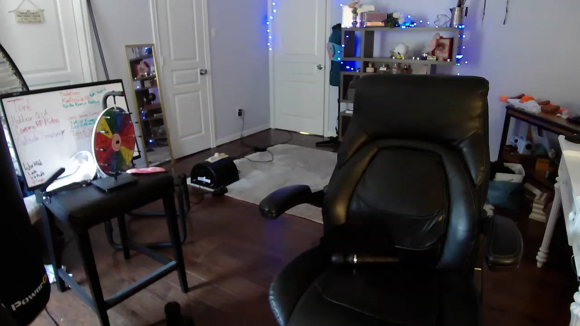 Gallery image thumbnail from Bunnydathug's myfreecams stream on, 05/16/2023, 17:04 image 19 of 20