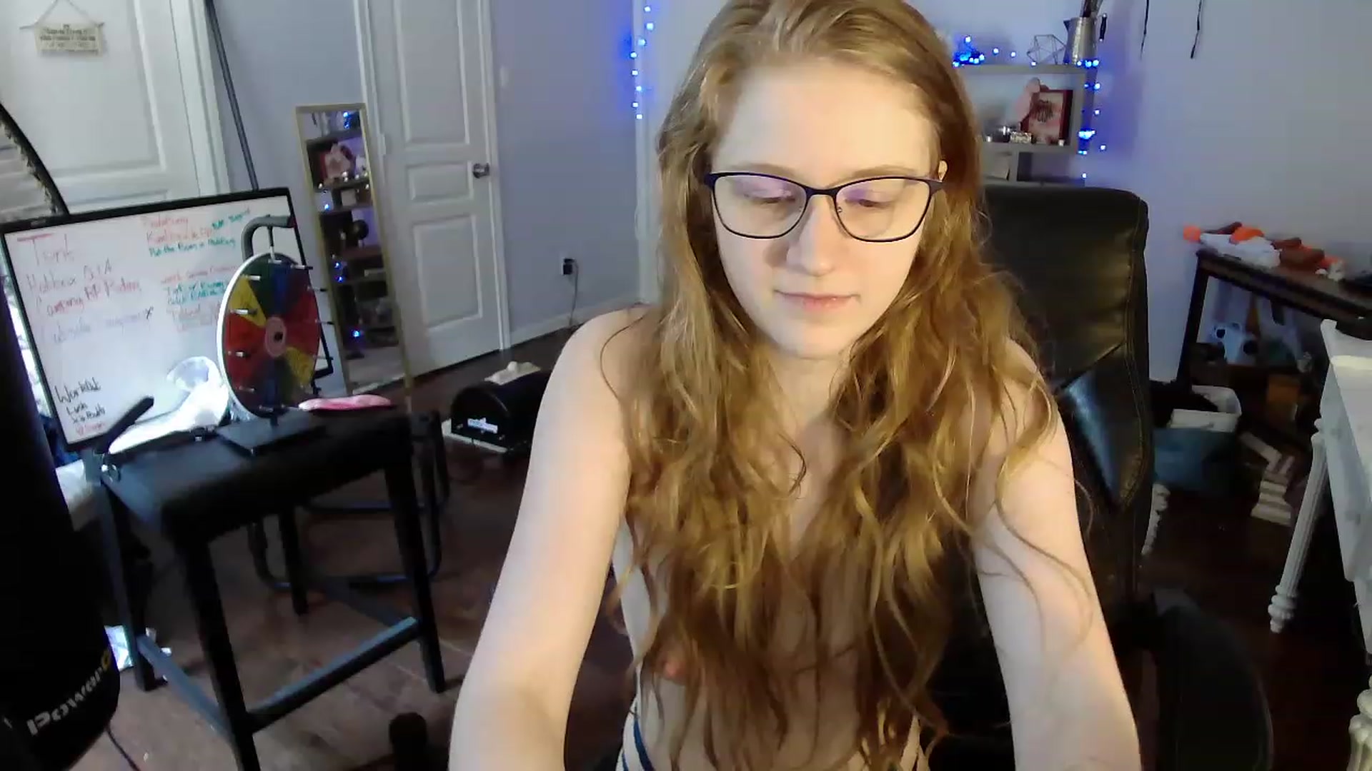 Gallery image thumbnail from Bunnydathug's myfreecams stream on, 05/16/2023, 17:04 image 13 of 20