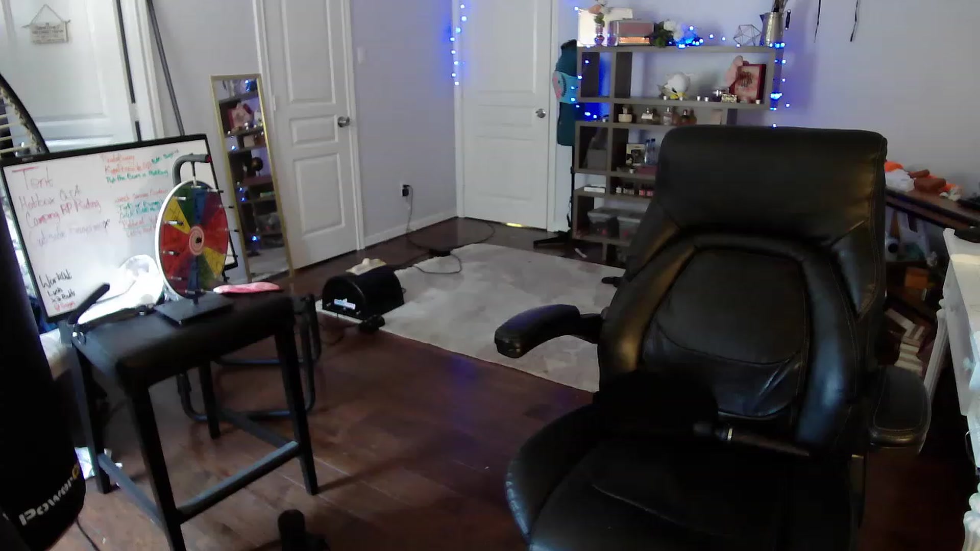 Gallery image thumbnail from Bunnydathug's myfreecams stream on, 05/16/2023, 17:04 image 7 of 20