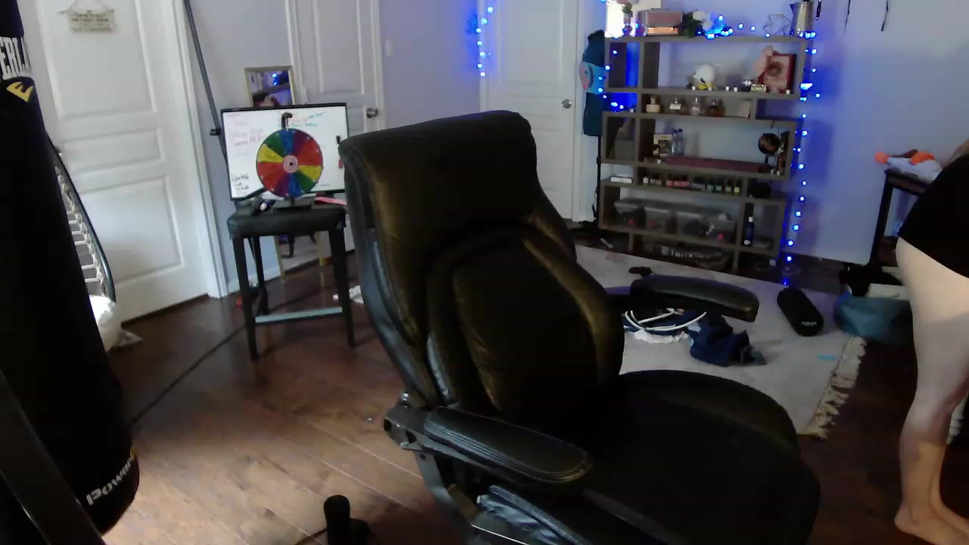Gallery image thumbnail from Bunnydathug's myfreecams stream on, 05/16/2023, 22:31 image 1 of 20