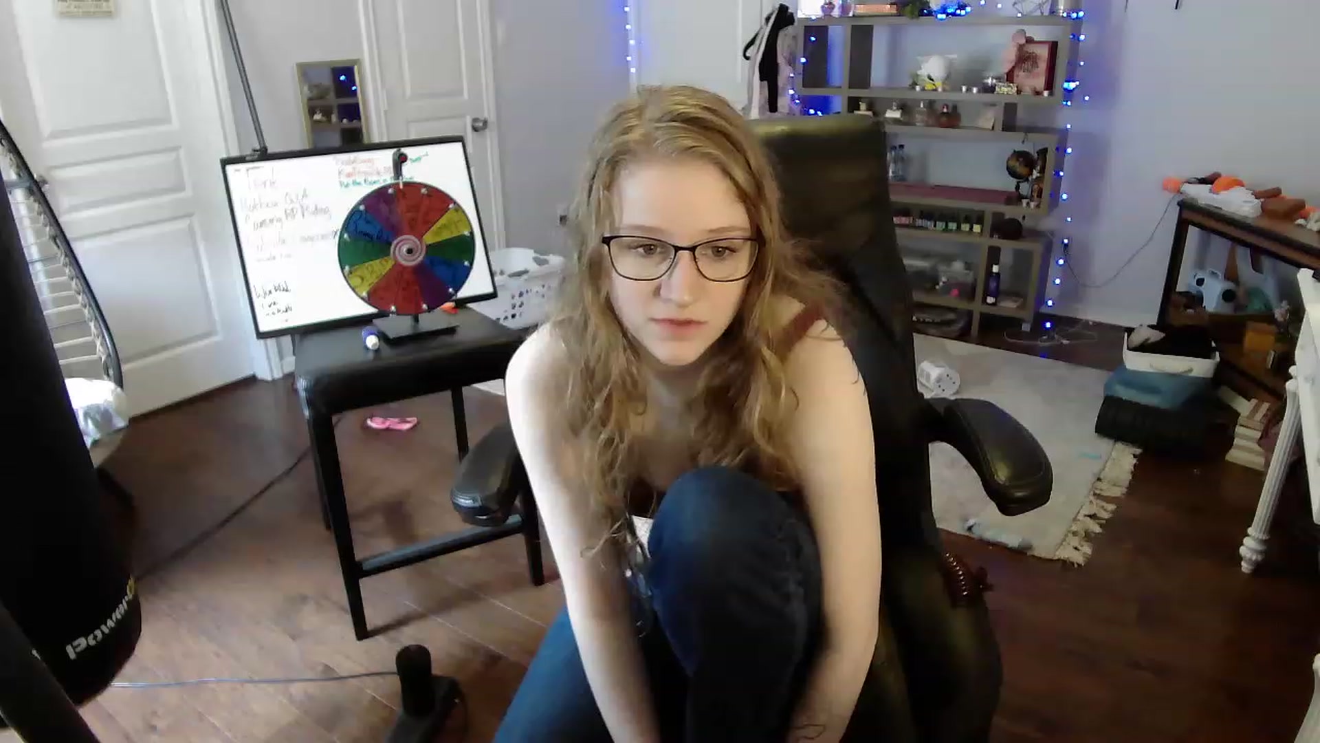 Gallery image thumbnail from Bunnydathug's myfreecams stream on, 05/17/2023, 17:46 image 9 of 20