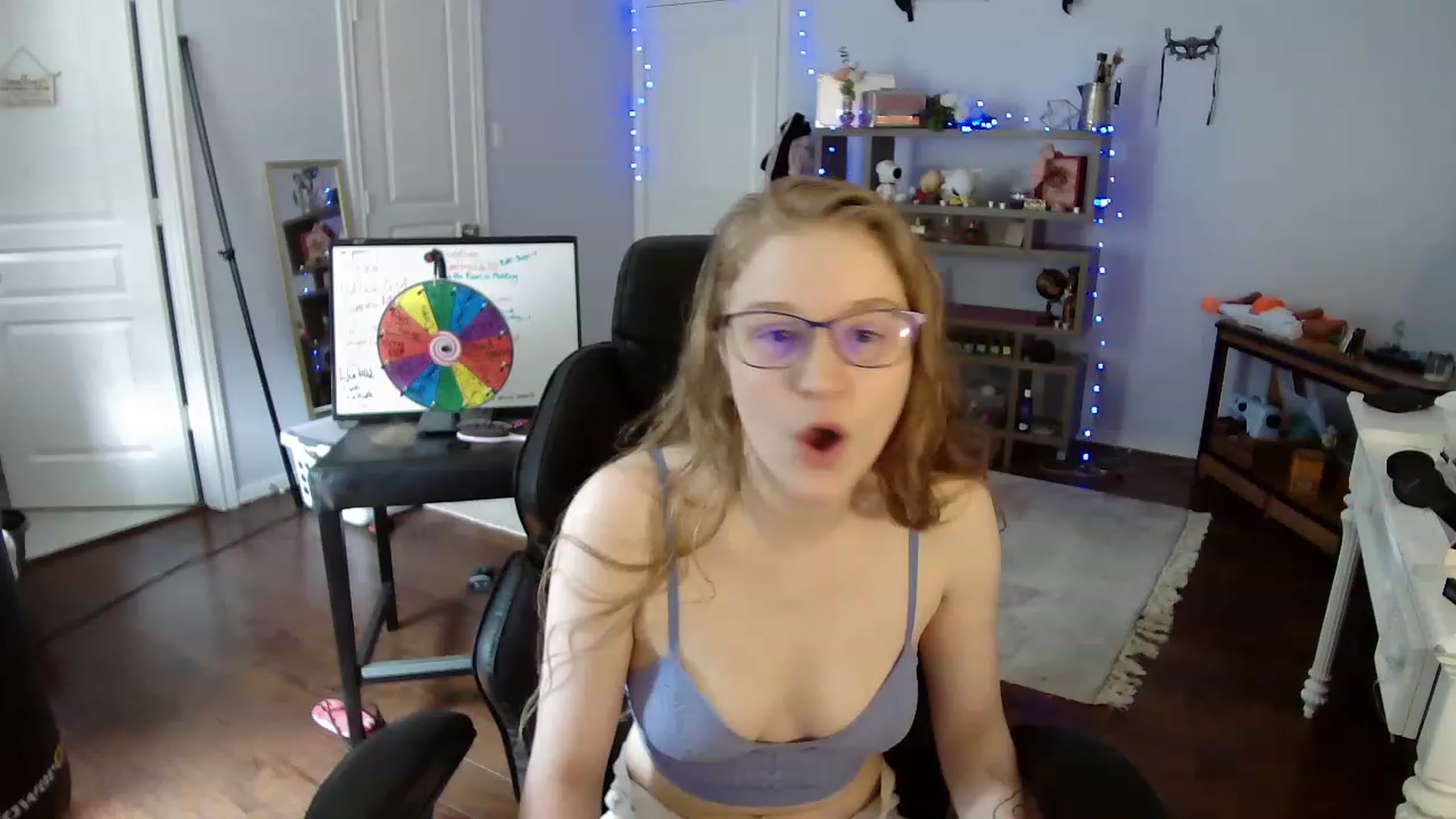 Gallery image thumbnail from Bunnydathug's myfreecams stream on, 05/20/2023, 15:57 image 12 of 20