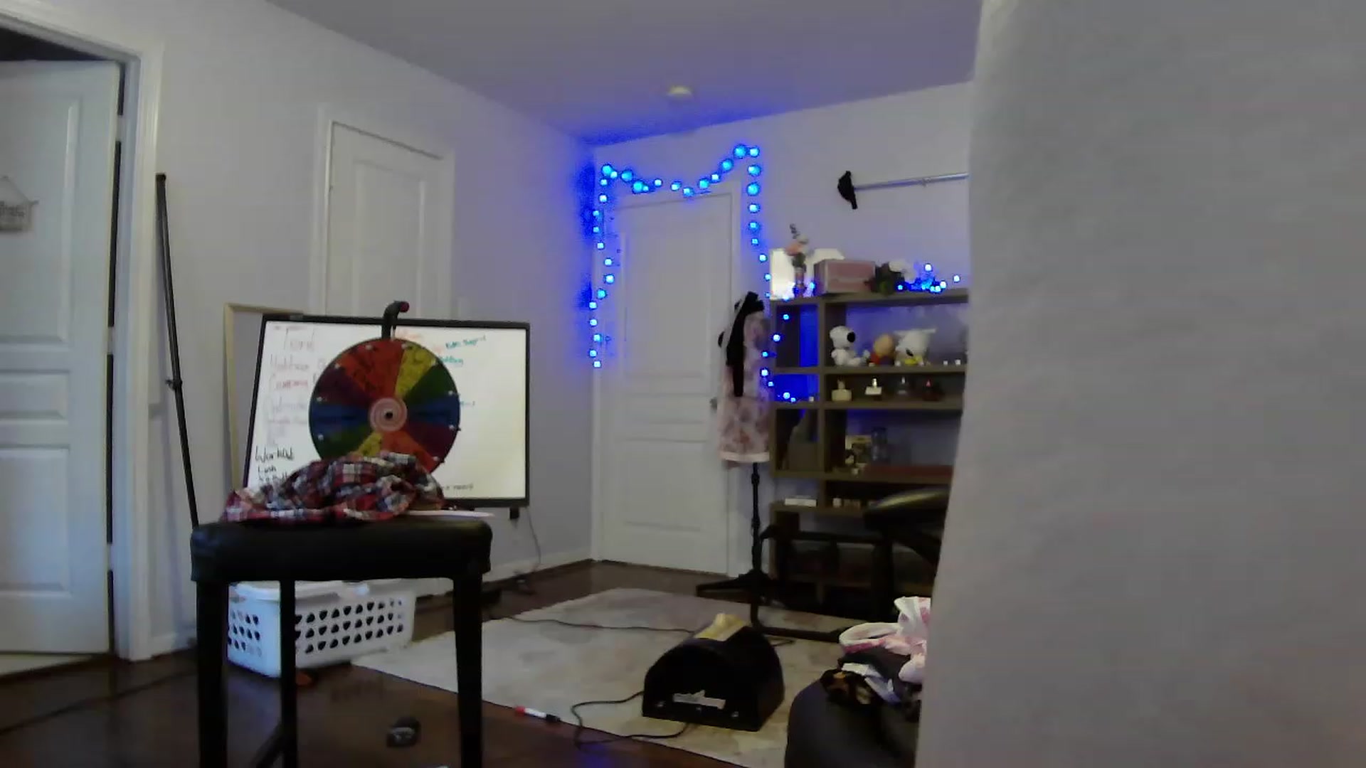 Gallery image thumbnail from Bunnydathug's myfreecams stream on, 05/21/2023, 24:28 image 11 of 20