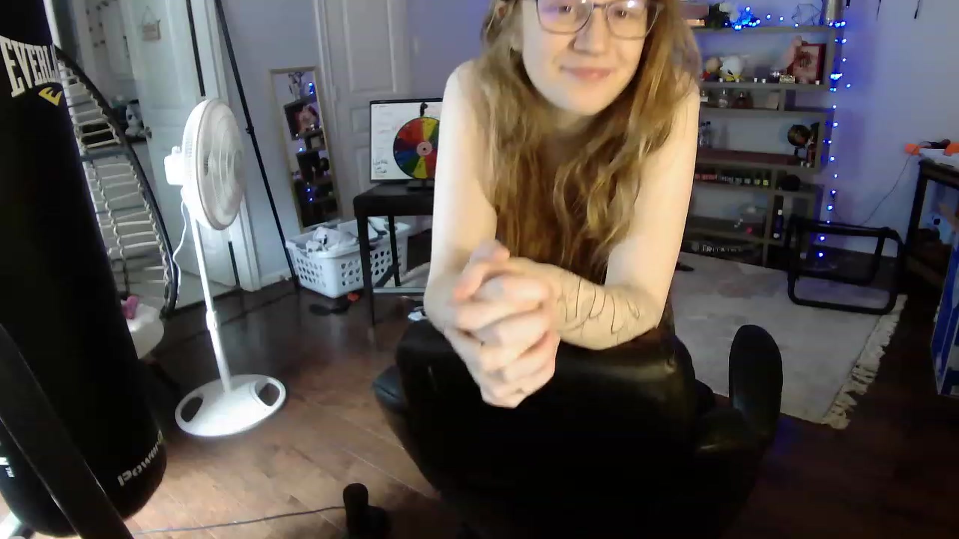 Gallery image thumbnail from Bunnydathug's myfreecams stream on, 05/23/2023, 16:41 image 2 of 20