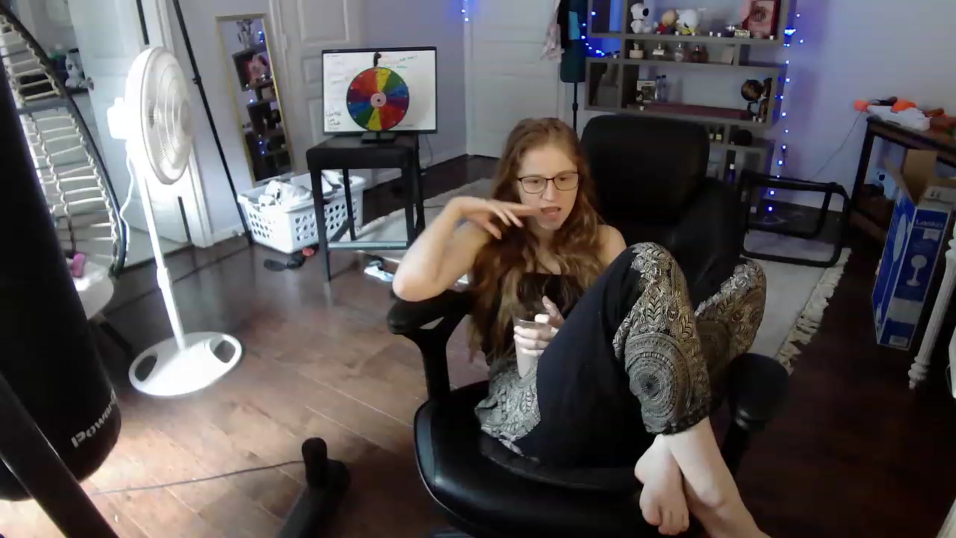 Gallery image thumbnail from Bunnydathug's myfreecams stream on, 05/23/2023, 16:41 image 7 of 20