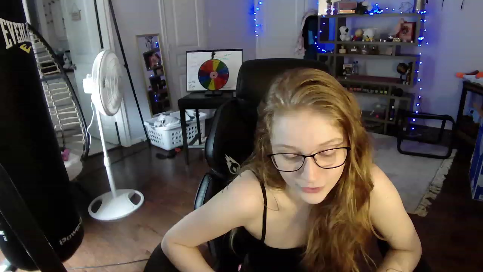 Gallery image thumbnail from Bunnydathug's myfreecams stream on, 05/23/2023, 16:41 image 1 of 20
