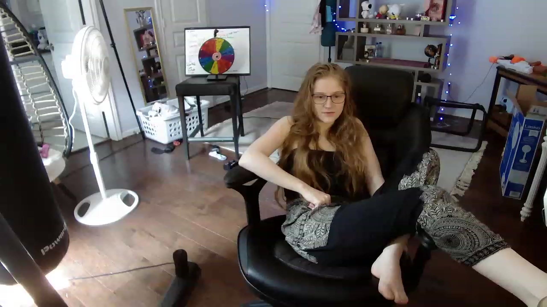 Gallery image thumbnail from Bunnydathug's myfreecams stream on, 05/23/2023, 16:41 image 6 of 20