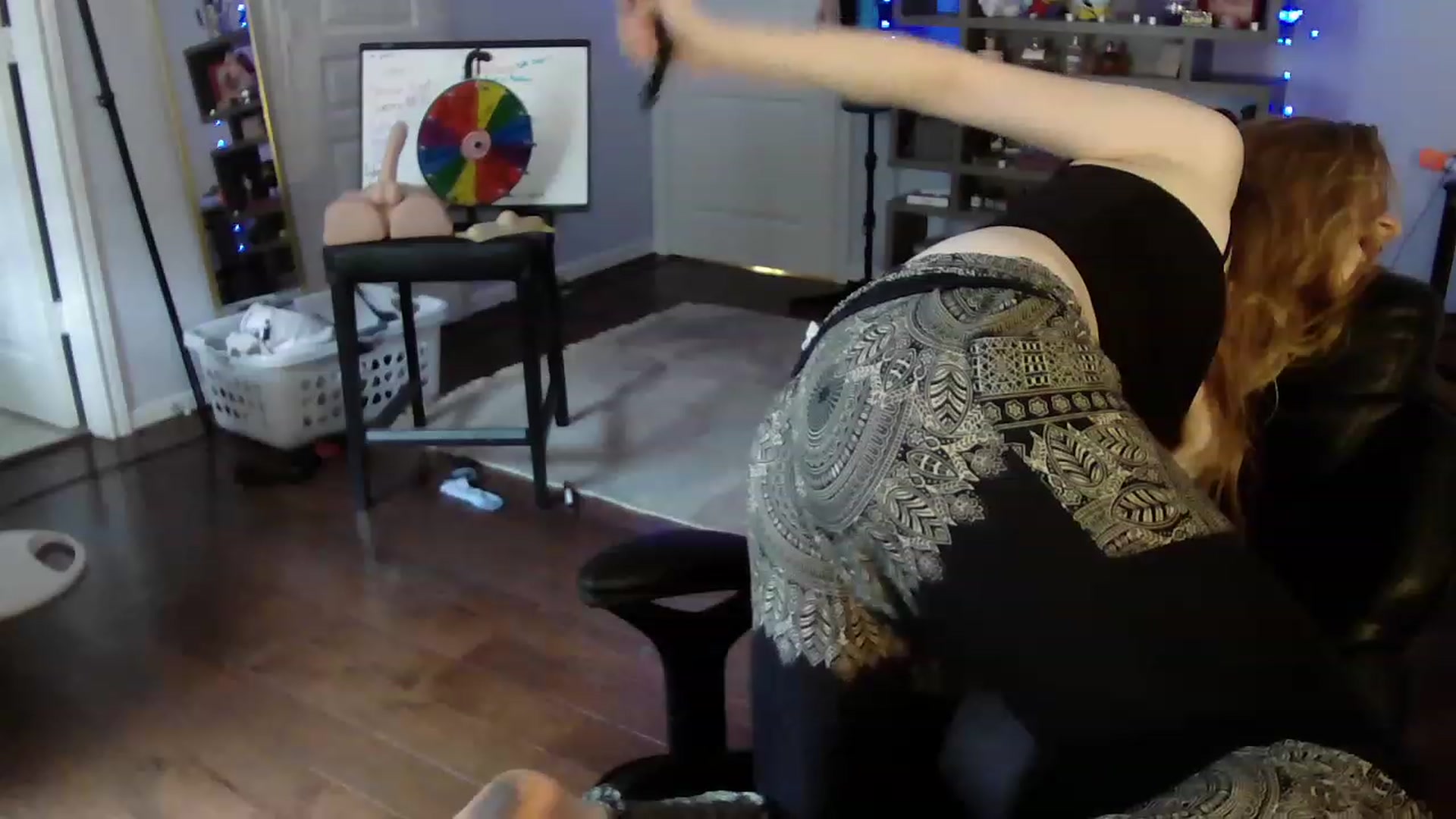 Gallery image thumbnail from Bunnydathug's myfreecams stream on, 05/23/2023, 19:02 image 2 of 20