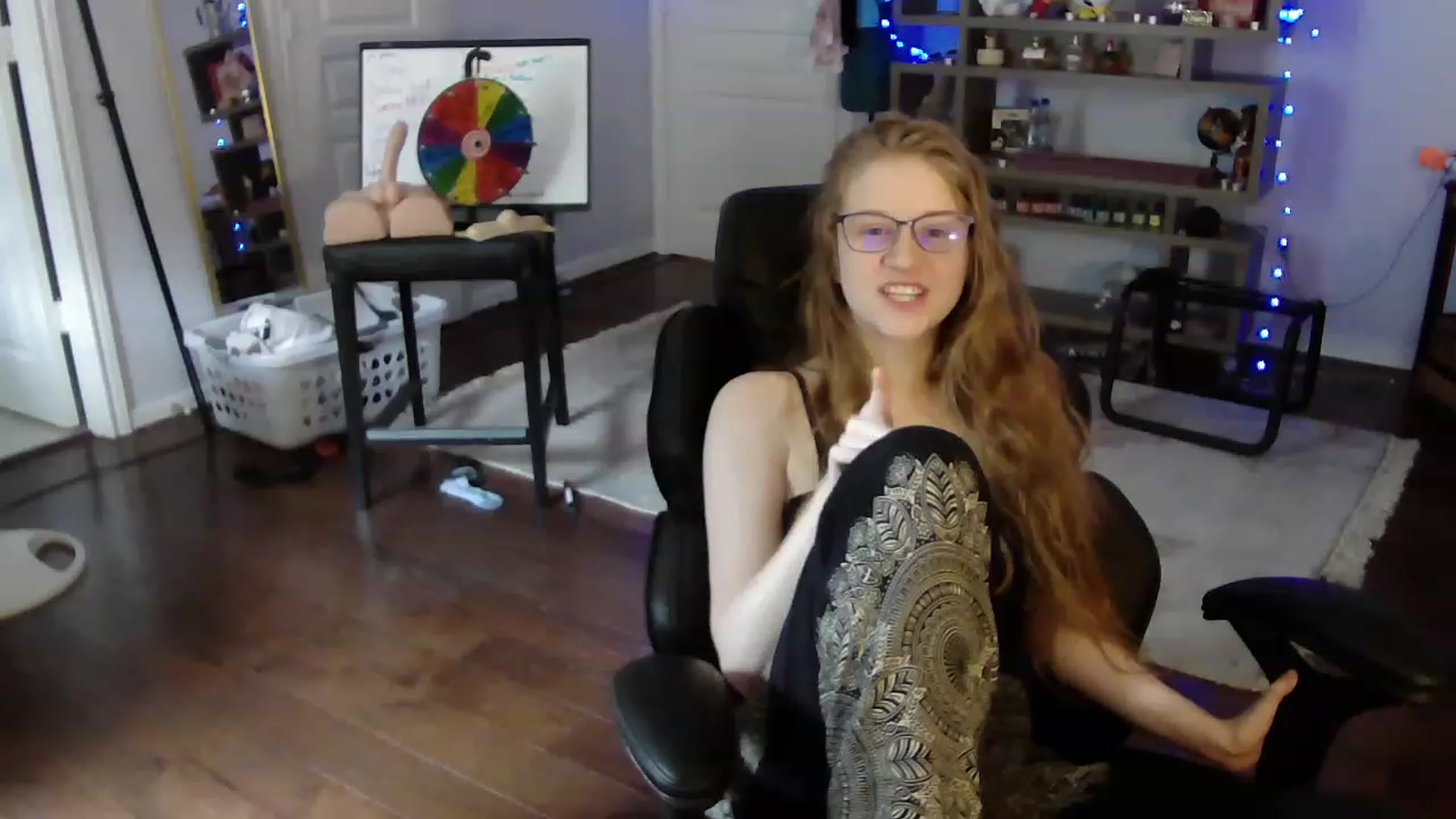 Gallery image thumbnail from Bunnydathug's myfreecams stream on, 05/23/2023, 19:02 image 4 of 20