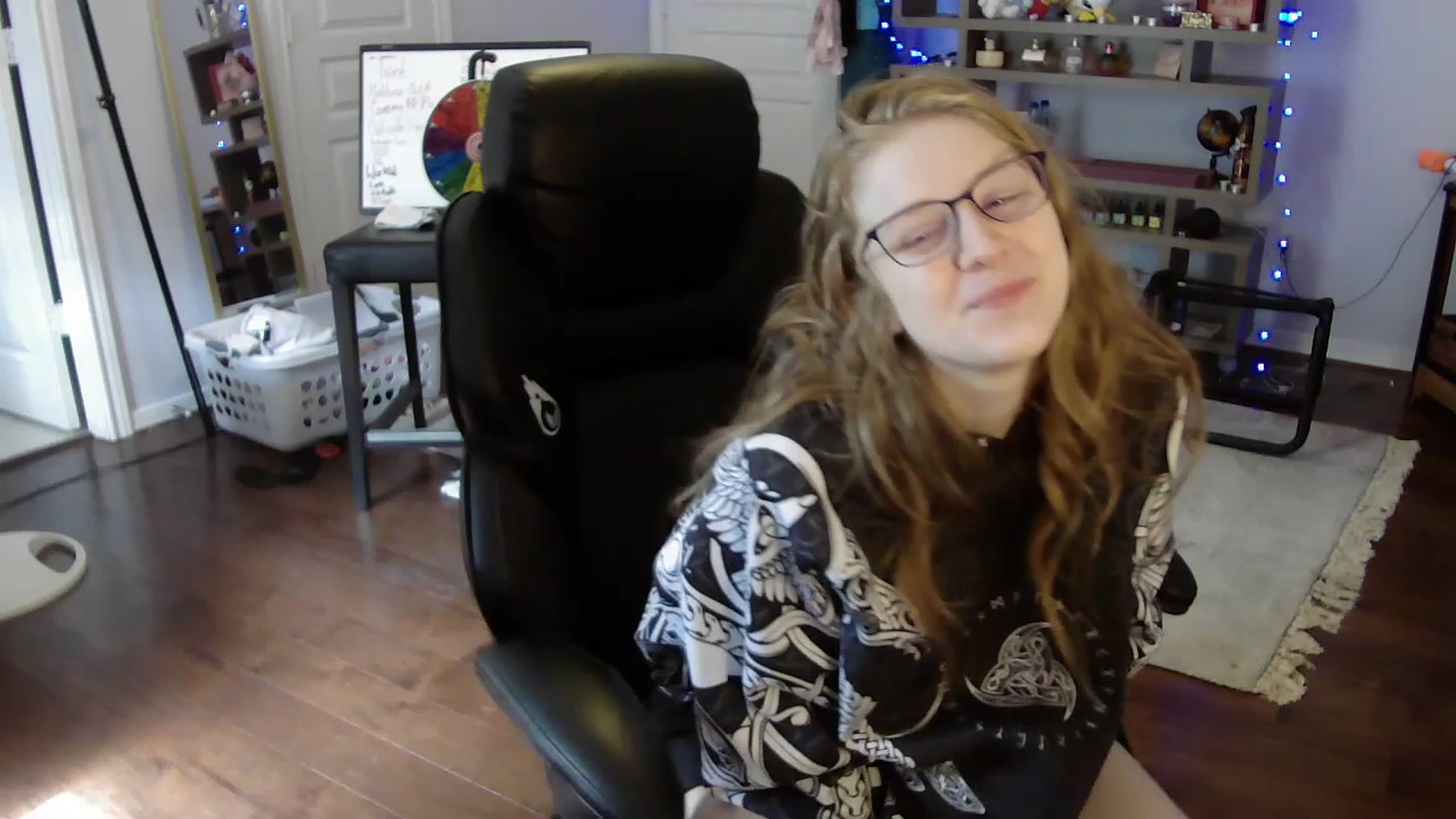 Gallery image thumbnail from Bunnydathug's myfreecams stream on, 05/24/2023, 17:45 image 1 of 20