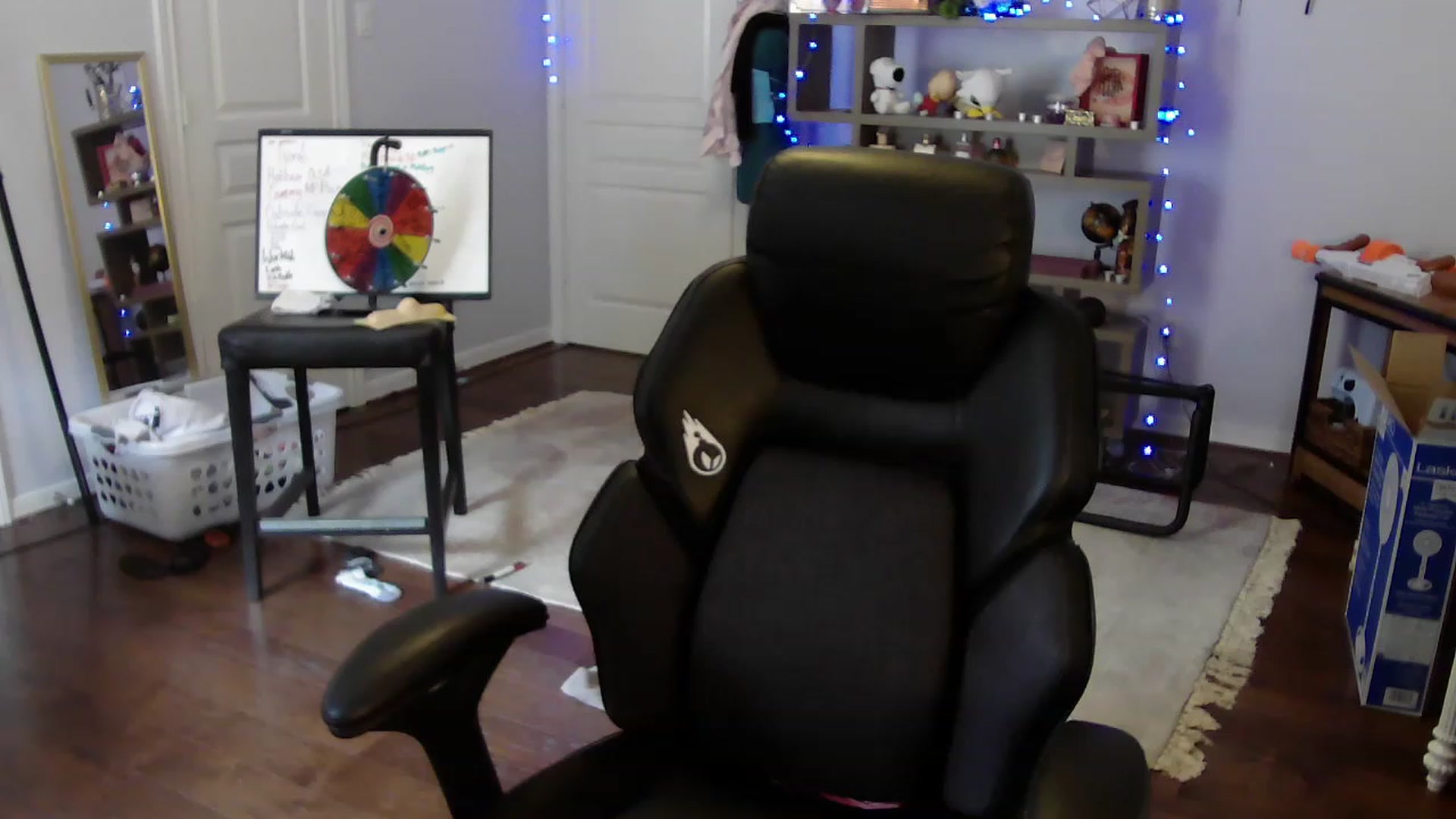 Gallery image thumbnail from Bunnydathug's myfreecams stream on, 05/24/2023, 17:45 image 16 of 20