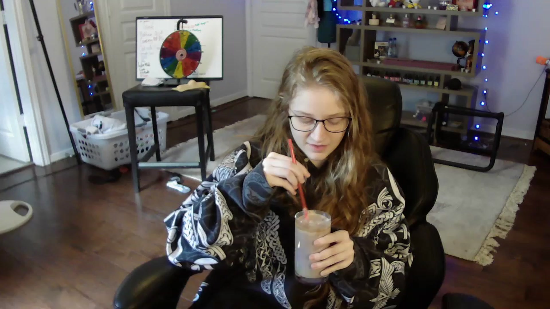 Gallery image thumbnail from Bunnydathug's myfreecams stream on, 05/24/2023, 17:45 image 5 of 20