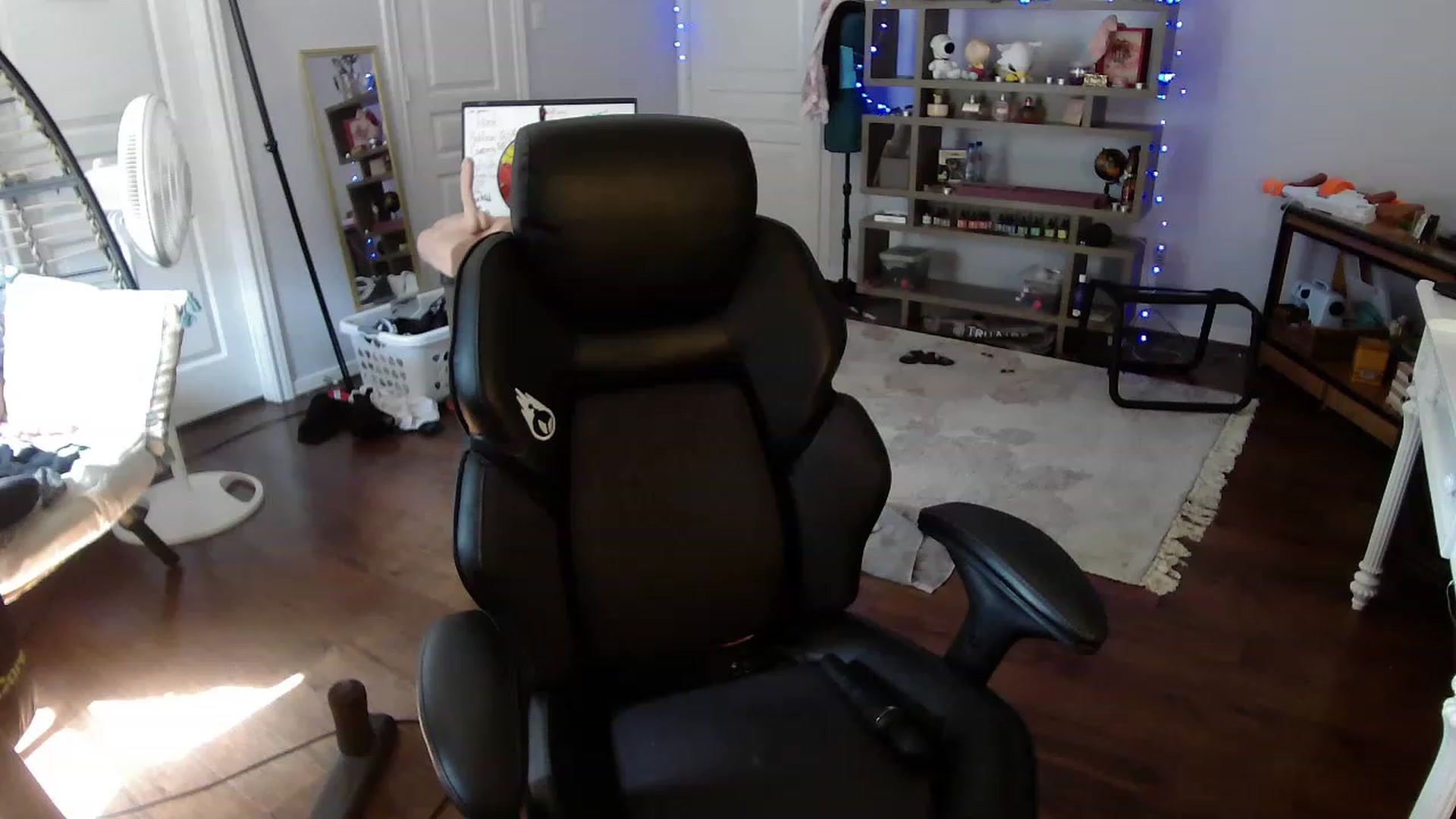 Gallery image thumbnail from Bunnydathug's myfreecams stream on, 05/25/2023, 16:30 image 2 of 20