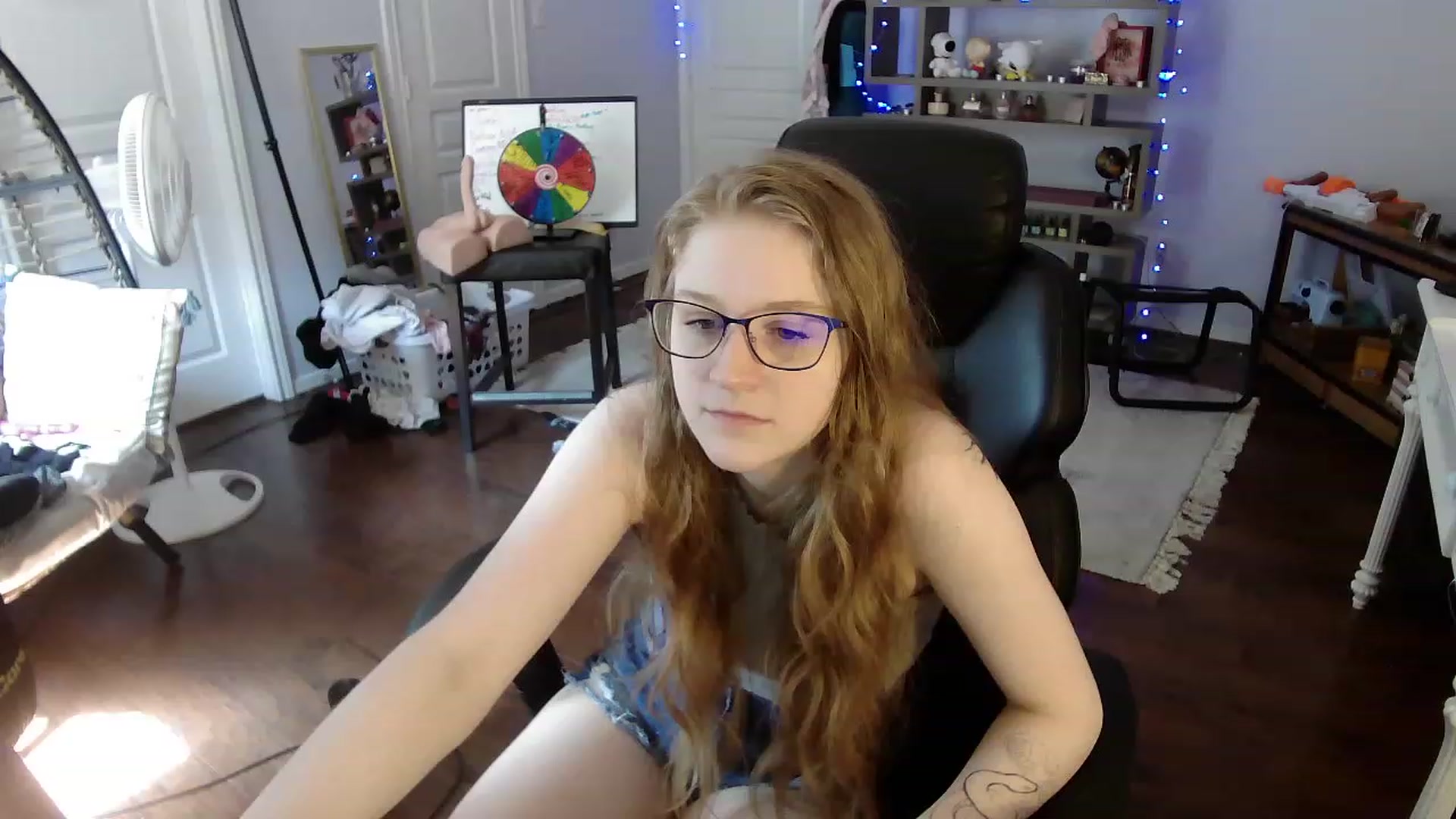 Gallery image thumbnail from Bunnydathug's myfreecams stream on, 05/25/2023, 16:30 image 7 of 20
