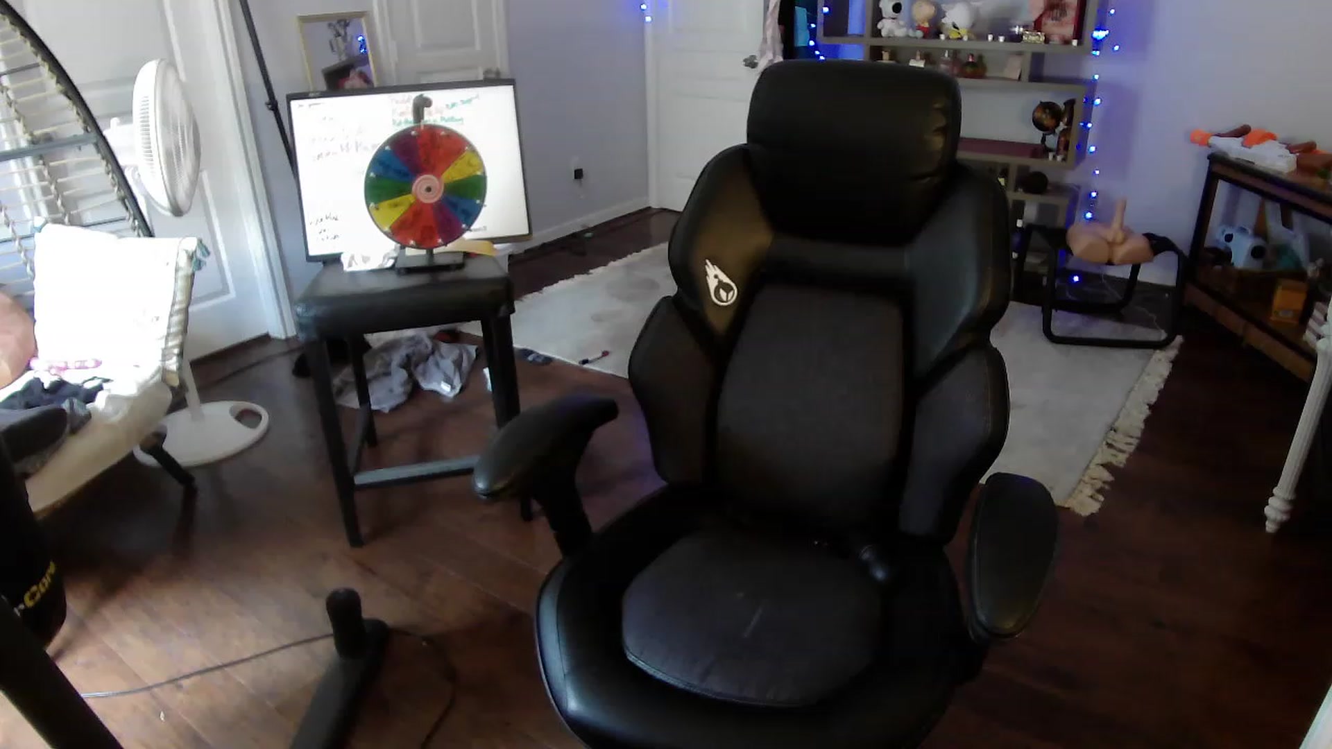 Gallery image thumbnail from Bunnydathug's myfreecams stream on, 05/25/2023, 17:38 image 11 of 20