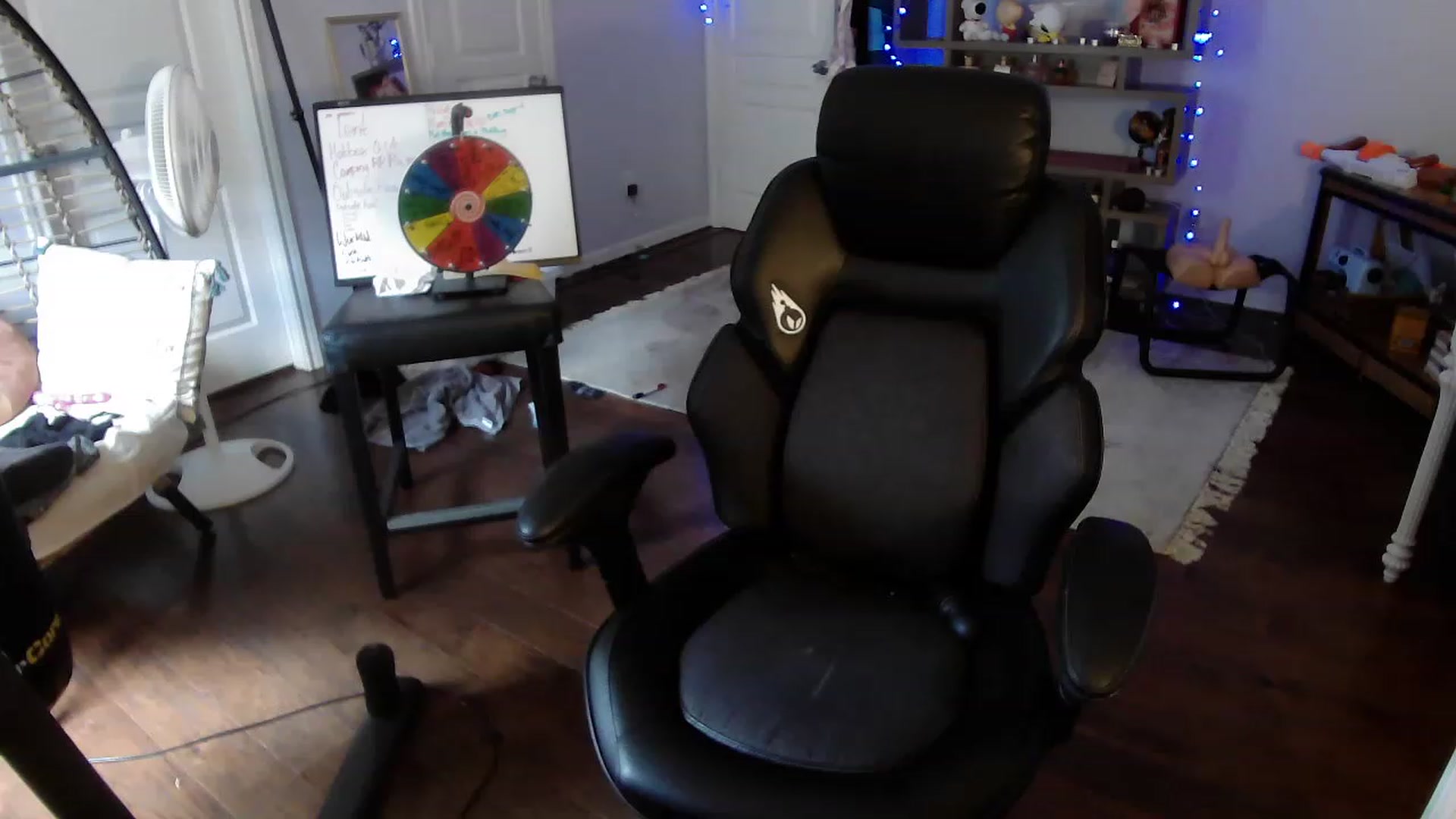 Gallery image thumbnail from Bunnydathug's myfreecams stream on, 05/25/2023, 17:38 image 10 of 20