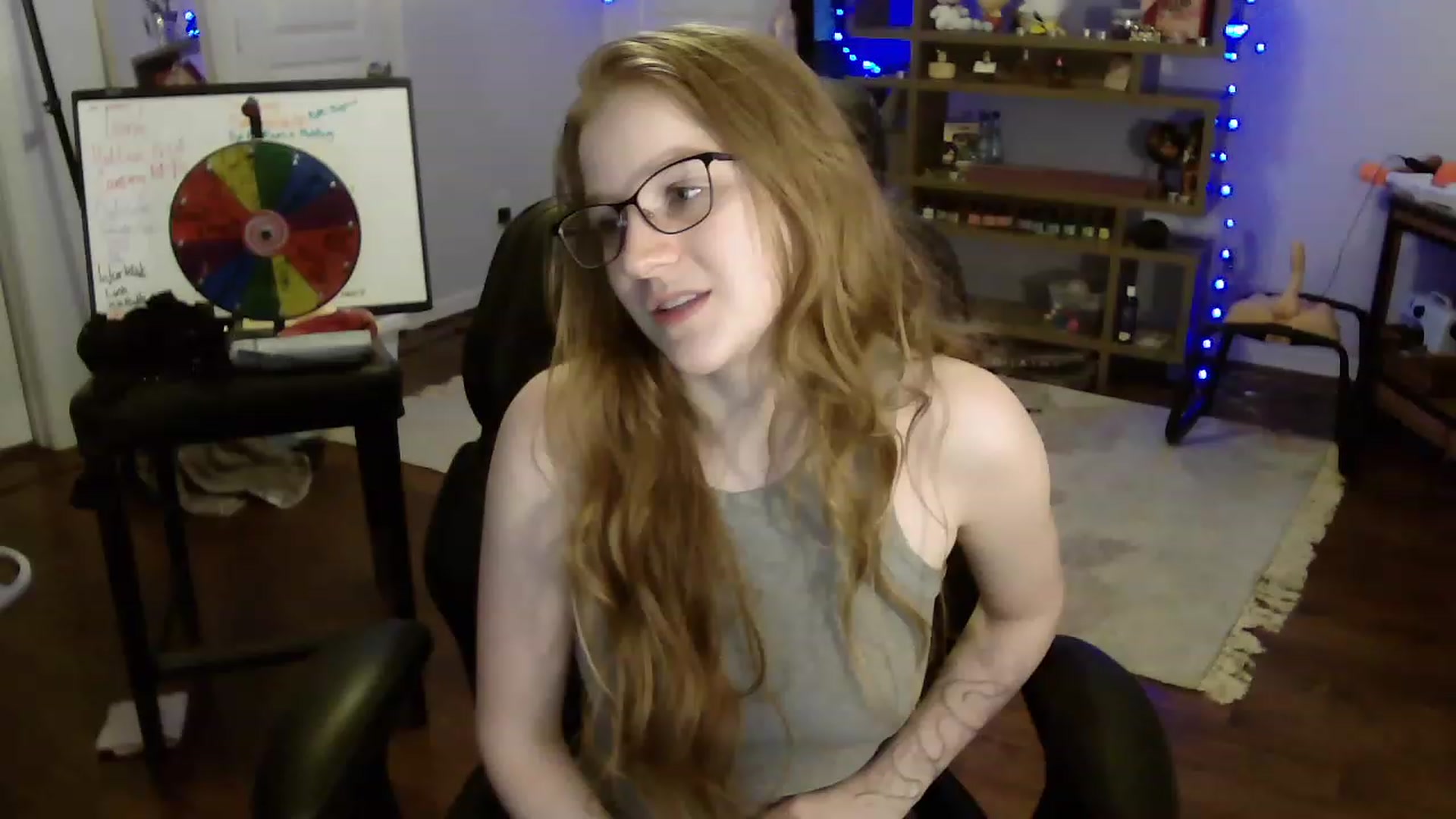 Gallery image thumbnail from Bunnydathug's myfreecams stream on, 05/26/2023, 11:16 image 5 of 20
