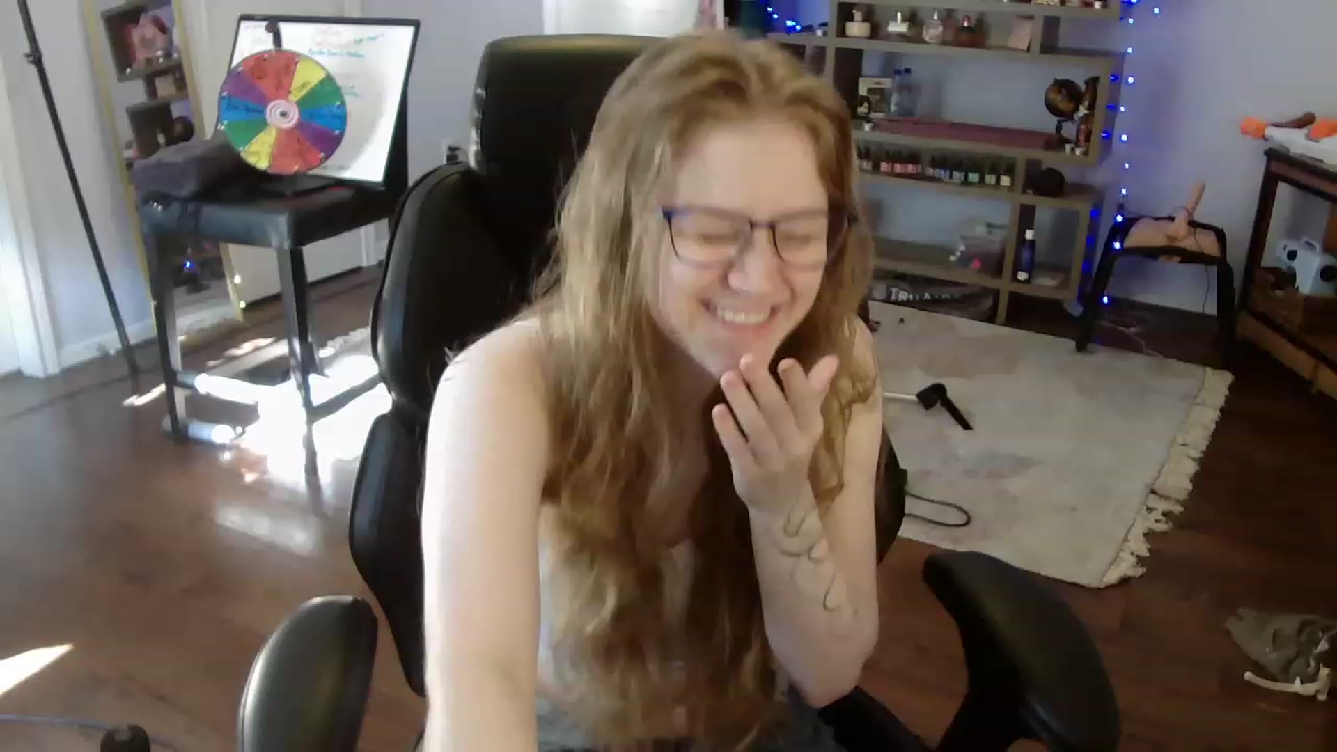 Gallery image thumbnail from Bunnydathug's myfreecams stream on, 05/28/2023, 14:08 image 13 of 20