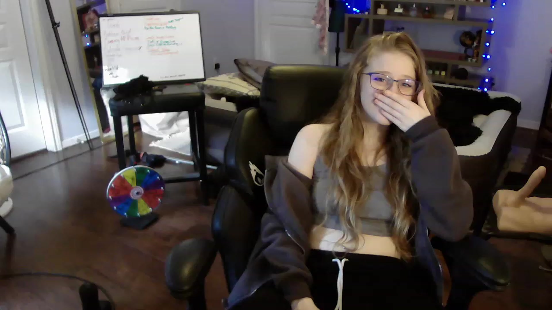 Gallery image thumbnail from Bunnydathug's myfreecams stream on, 05/30/2023, 14:41 image 6 of 20
