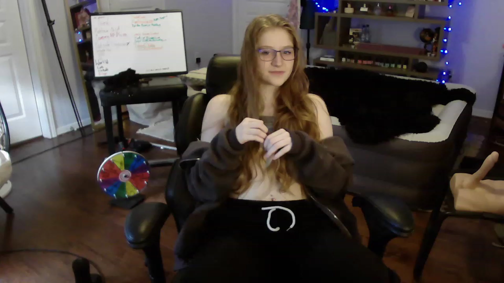 Gallery image thumbnail from Bunnydathug's myfreecams stream on, 05/30/2023, 14:41 image 1 of 20