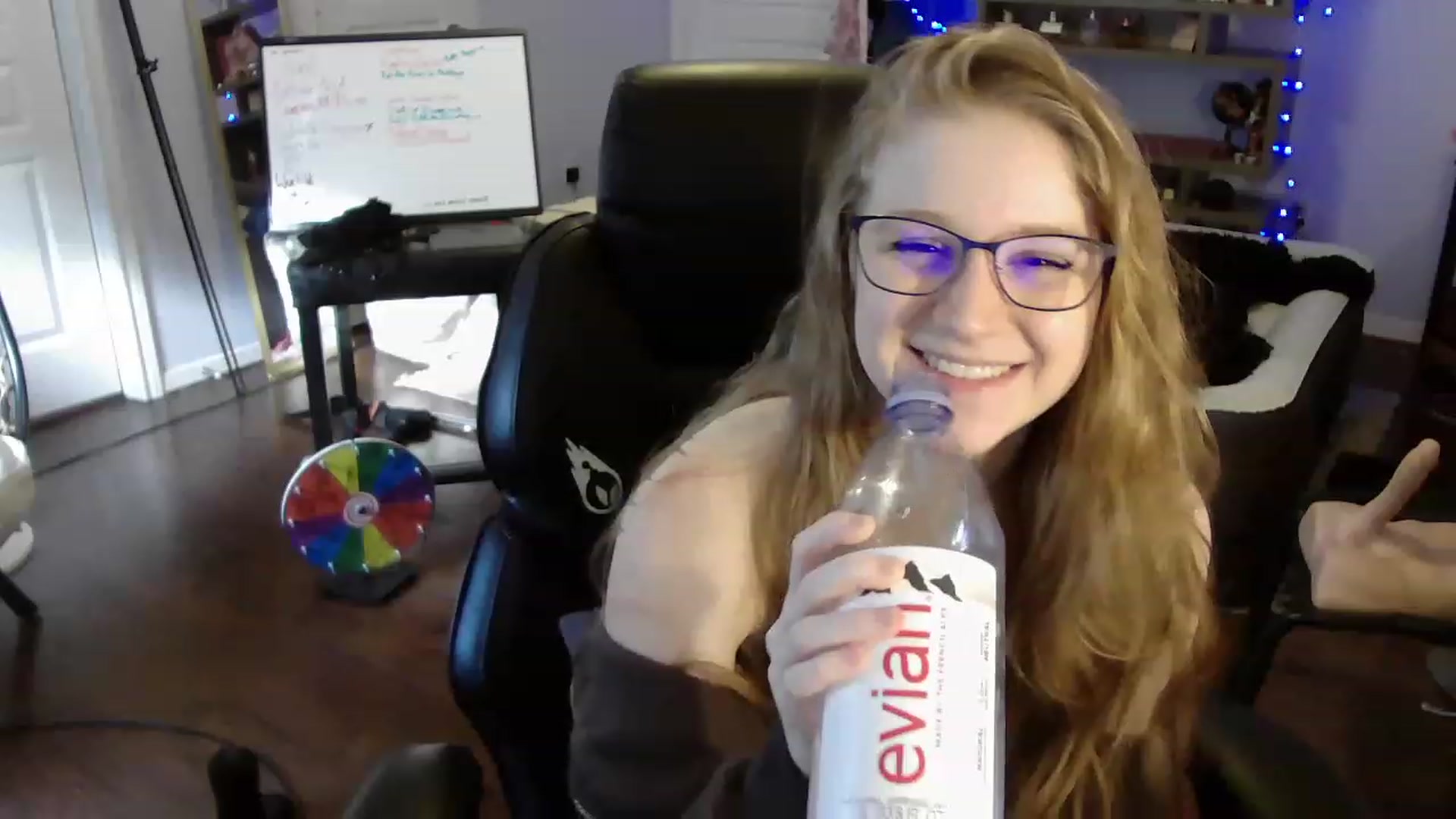 Gallery image thumbnail from Bunnydathug's myfreecams stream on, 05/30/2023, 14:41 image 7 of 20