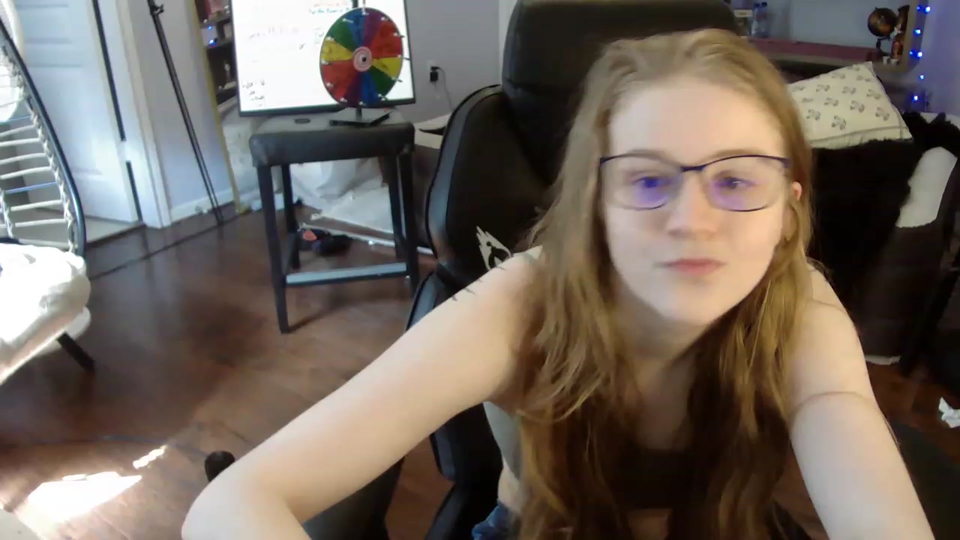 Gallery image thumbnail from Bunnydathug's myfreecams stream on, 06/01/2023, 15:57 image 13 of 20