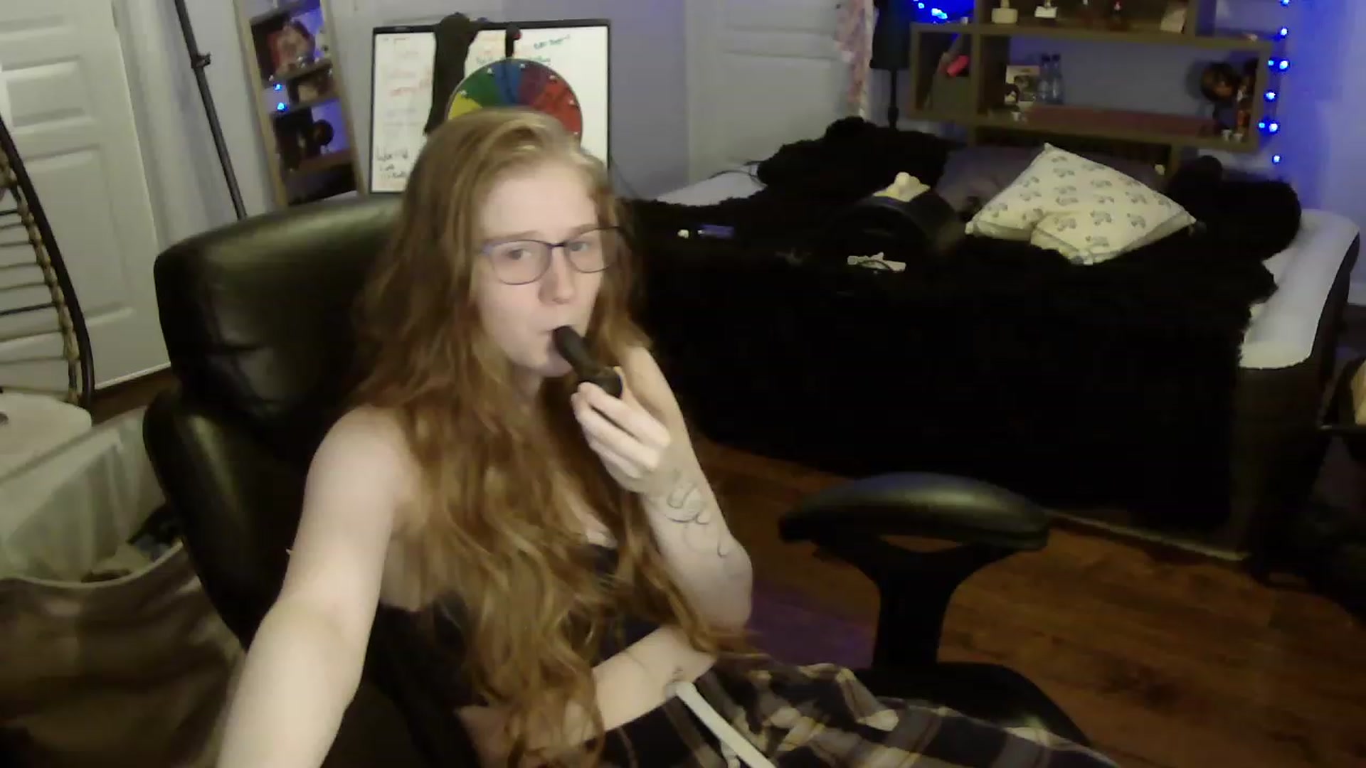 Gallery image thumbnail from Bunnydathug's myfreecams stream on, 06/02/2023, 11:50 image 13 of 20