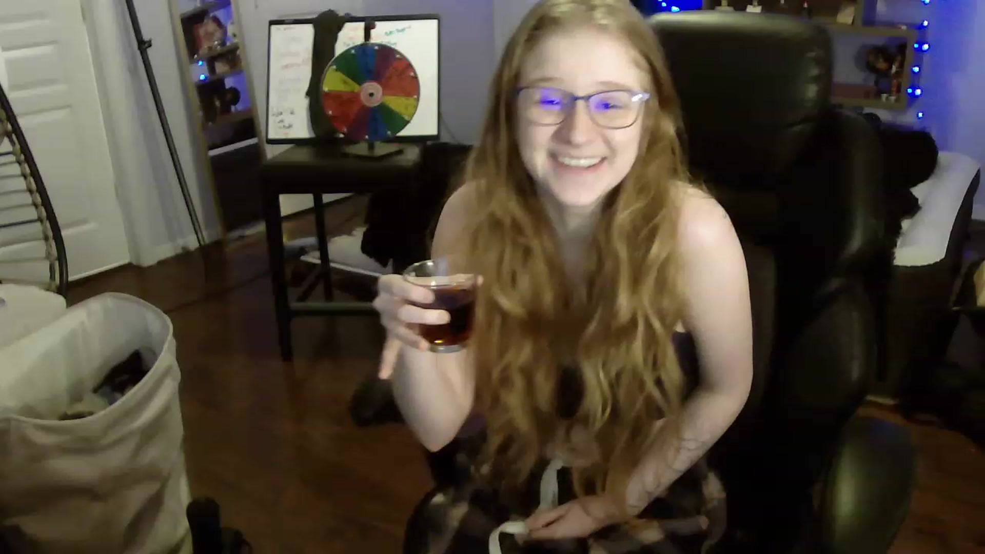 Gallery image thumbnail from Bunnydathug's myfreecams stream on, 06/02/2023, 11:50 image 15 of 20