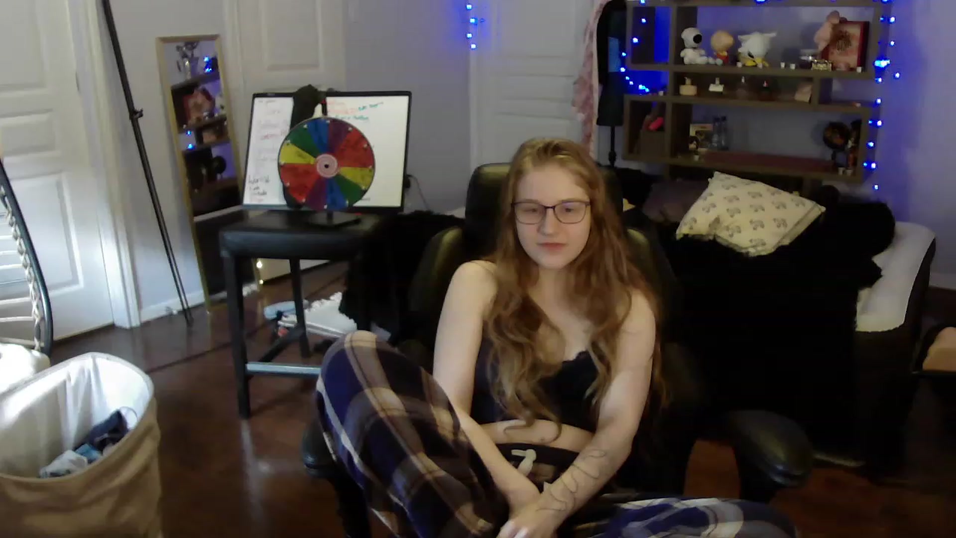 Gallery image thumbnail from Bunnydathug's myfreecams stream on, 06/02/2023, 12:45 image 16 of 20
