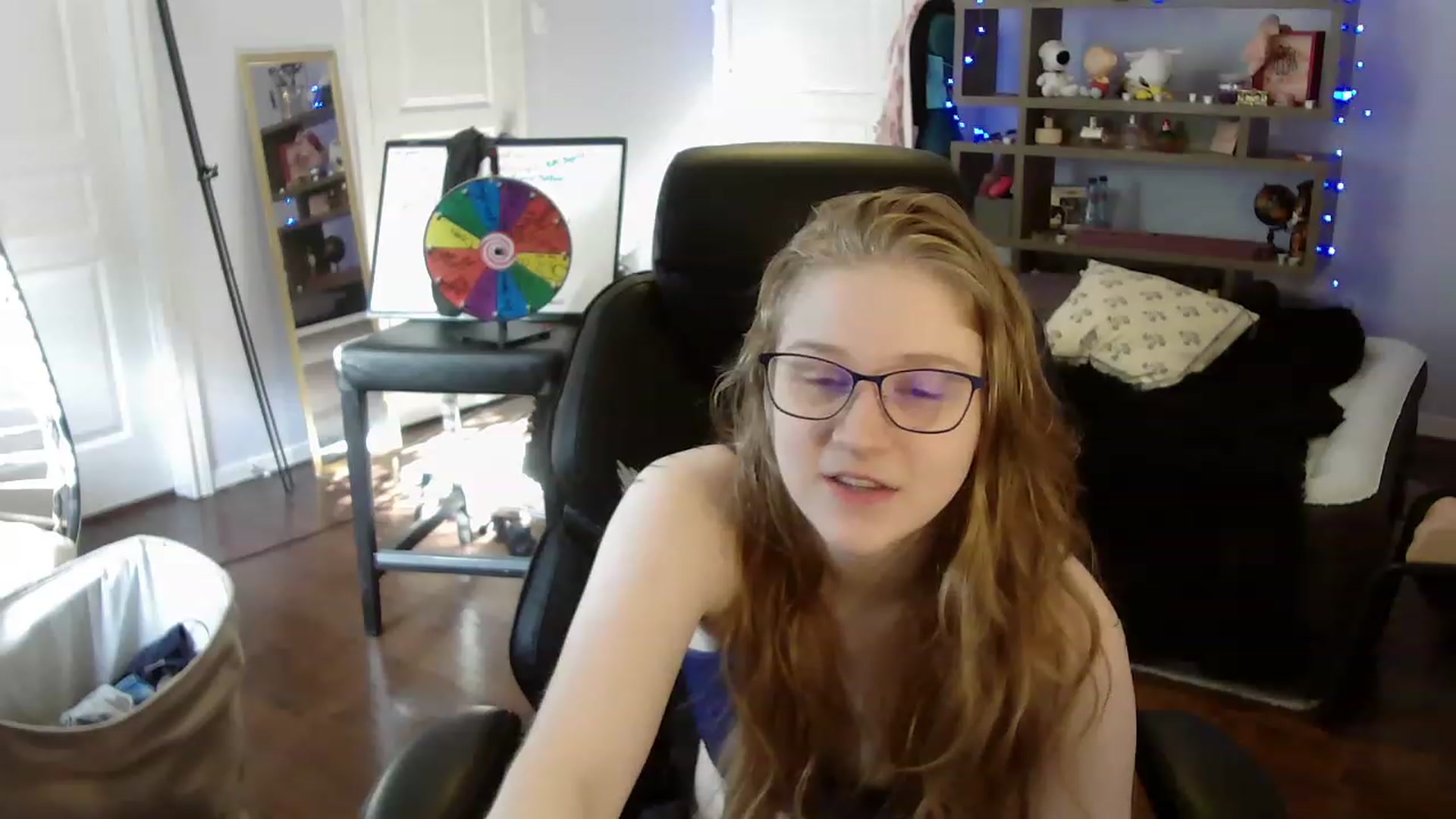 Gallery image thumbnail from Bunnydathug's myfreecams stream on, 06/02/2023, 13:27 image 12 of 20