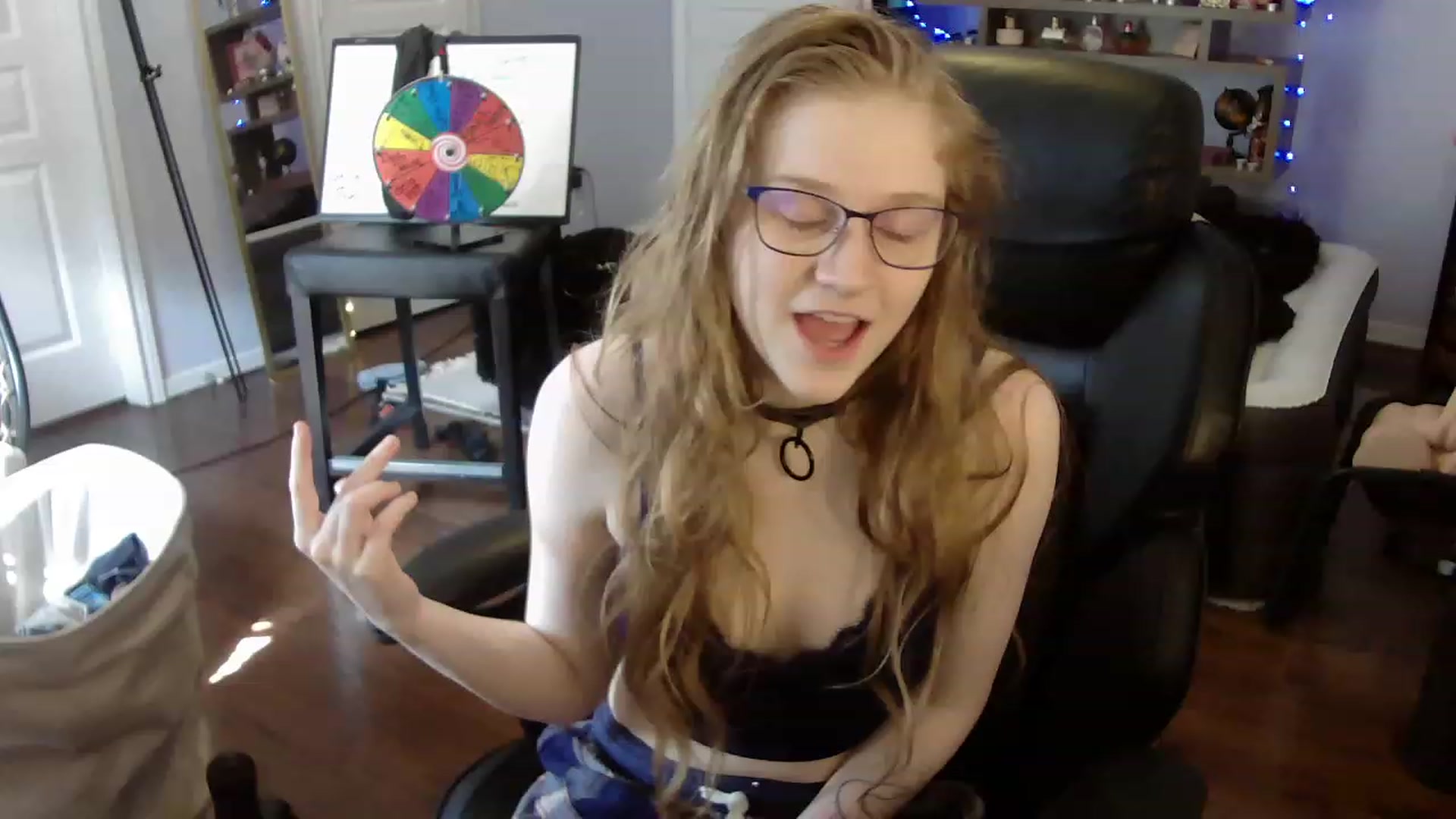 Gallery image thumbnail from Bunnydathug's myfreecams stream on, 06/02/2023, 15:24 image 6 of 20