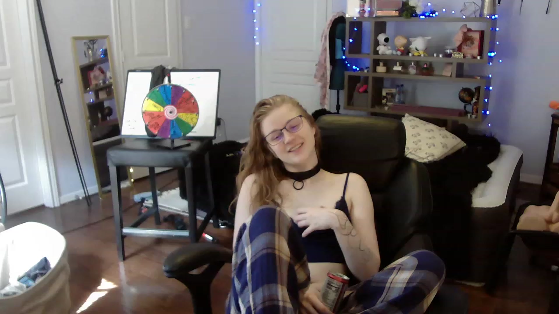 Gallery image thumbnail from Bunnydathug's myfreecams stream on, 06/02/2023, 15:24 image 3 of 20