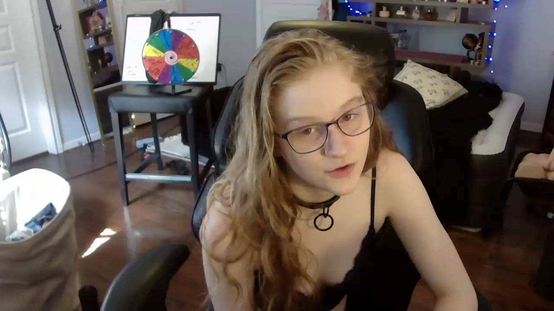 Gallery image thumbnail from Bunnydathug's myfreecams stream on, 06/02/2023, 15:24 image 4 of 20
