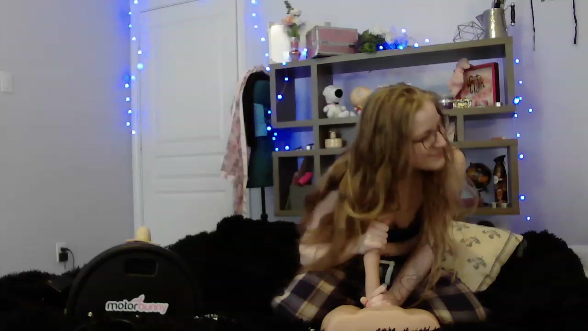 Gallery image thumbnail from Bunnydathug's myfreecams stream on, 06/02/2023, 16:51 image 6 of 20