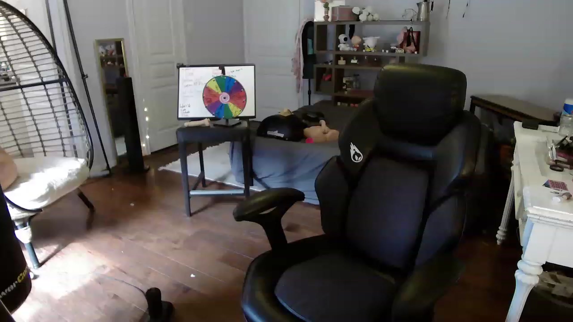 Gallery image thumbnail from Bunnydathug's myfreecams stream on, 06/06/2023, 15:52 image 14 of 20