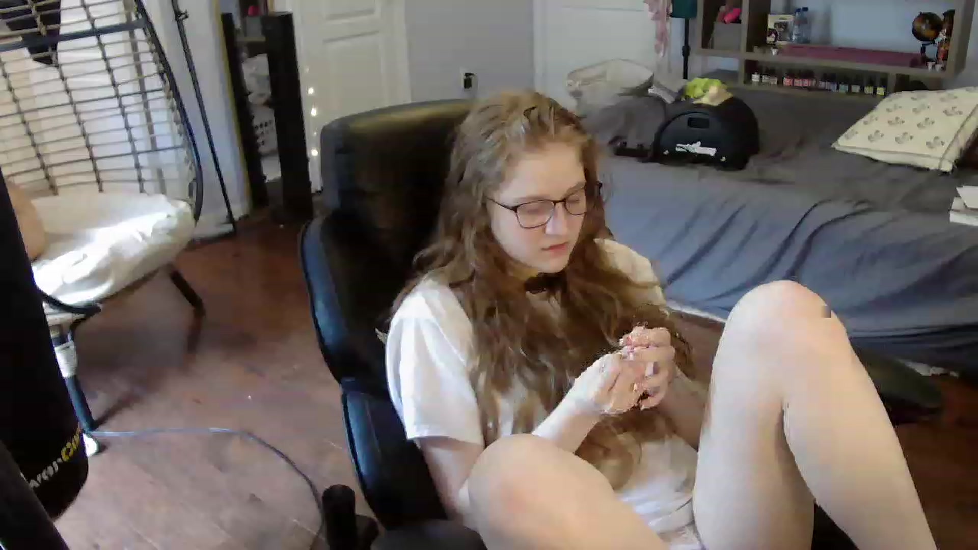 Gallery image thumbnail from Bunnydathug's myfreecams stream on, 06/07/2023, 16:36 image 19 of 20