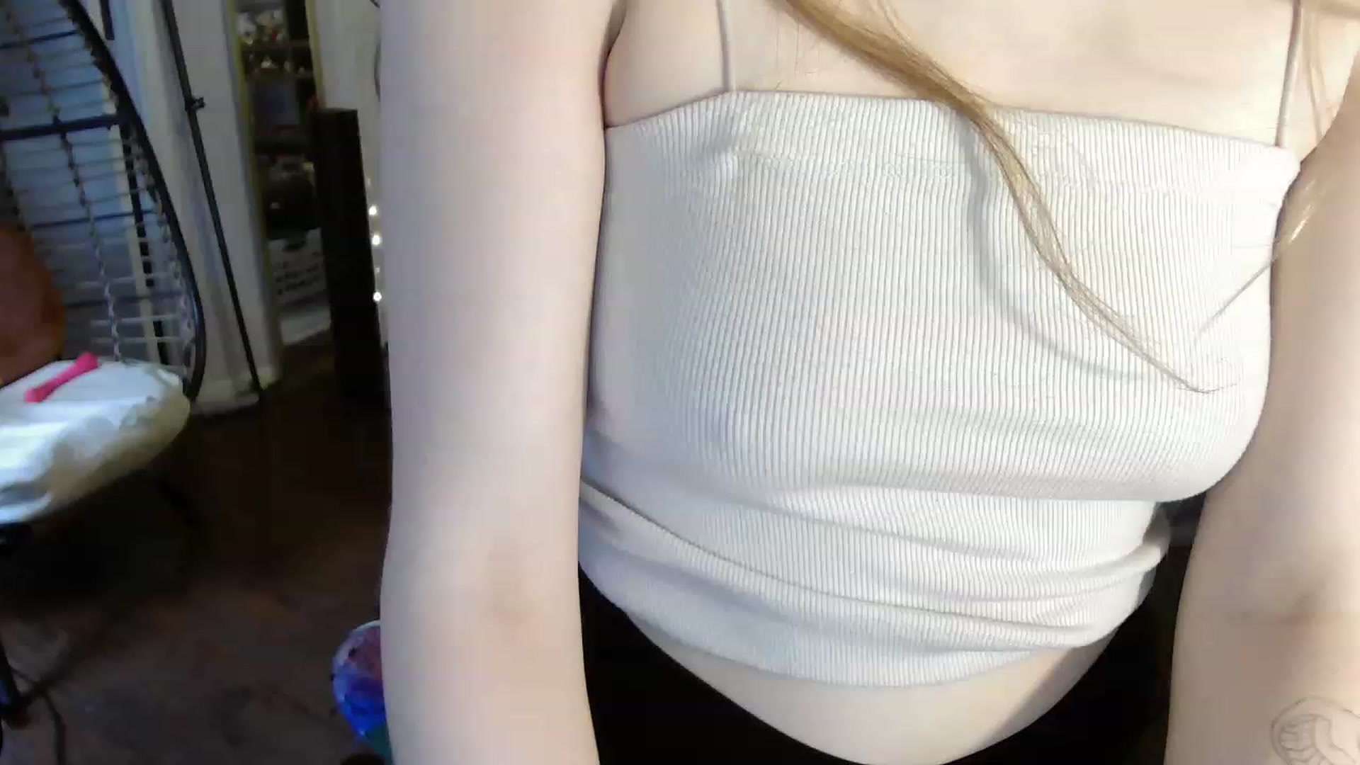 Gallery image thumbnail from Bunnydathug's myfreecams stream on, 06/09/2023, 23:29 image 17 of 20