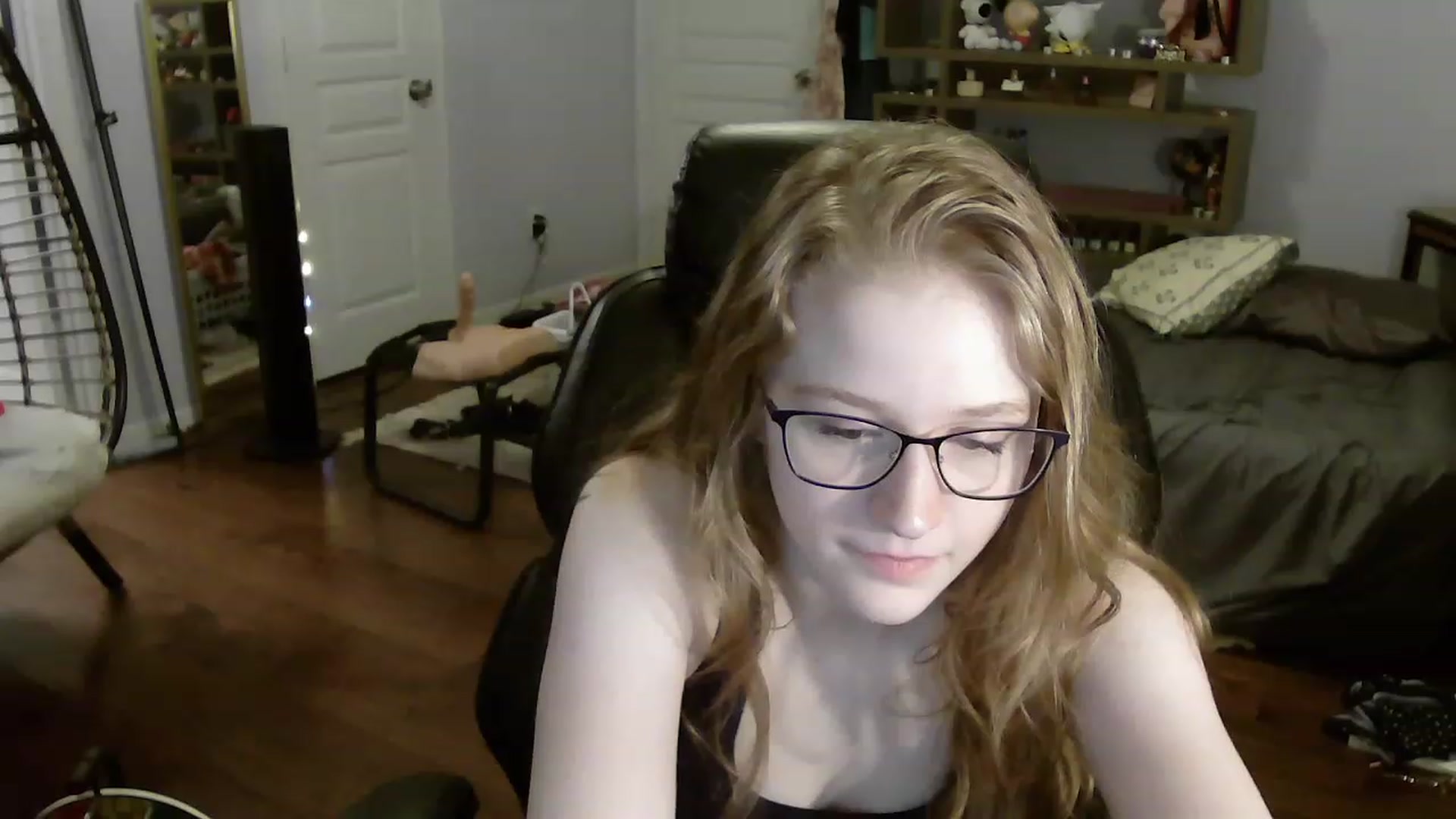 Gallery image thumbnail from Bunnydathug's myfreecams stream on, 06/11/2023, 11:34 image 16 of 20