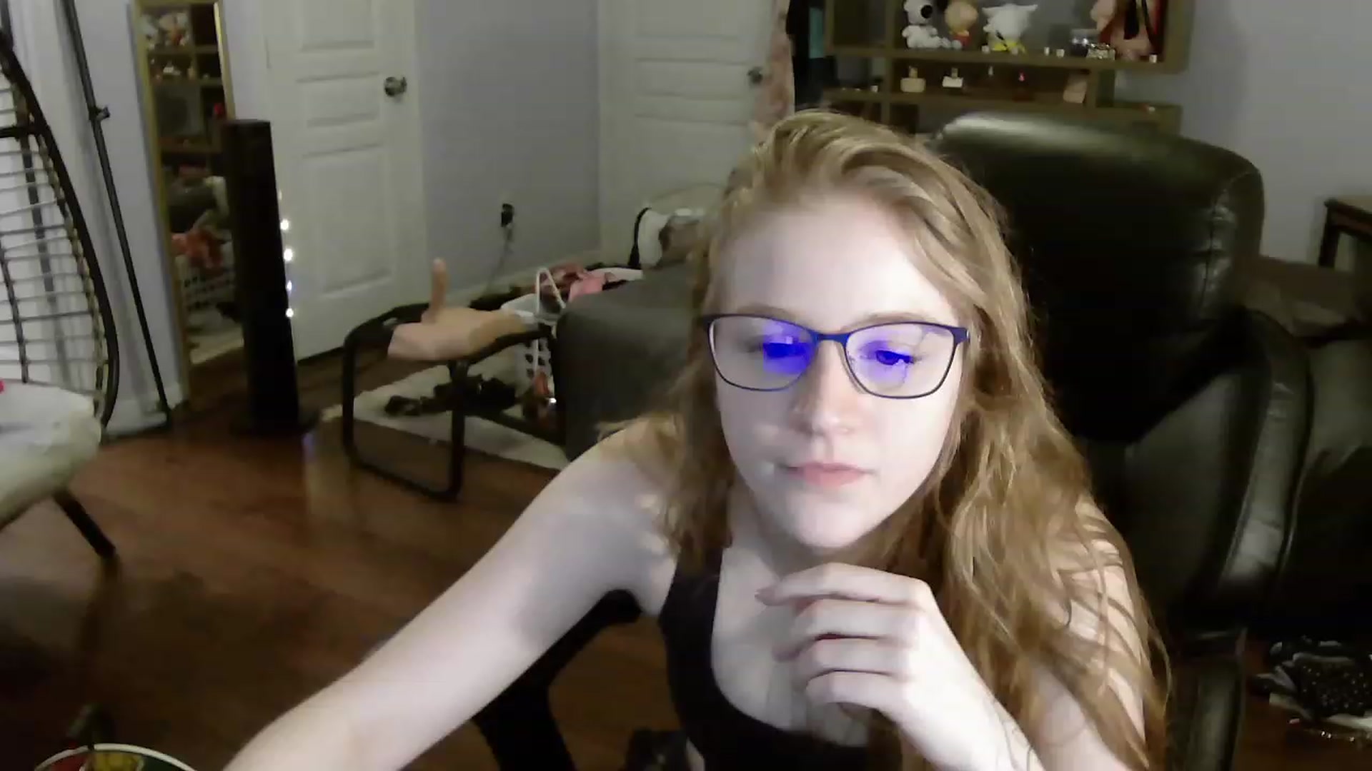 Gallery image thumbnail from Bunnydathug's myfreecams stream on, 06/11/2023, 11:34 image 17 of 20