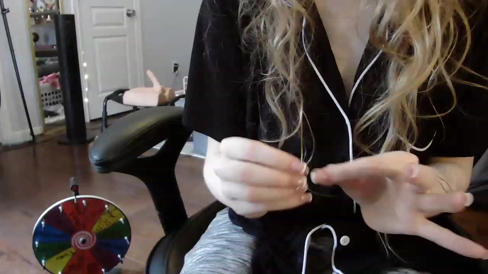 Gallery image thumbnail from Bunnydathug's myfreecams stream on, 06/12/2023, 17:30 image 8 of 20