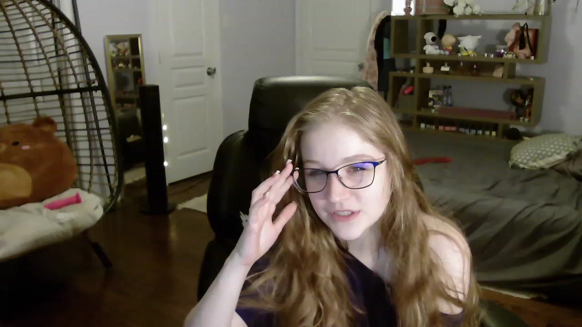 Gallery image thumbnail from Bunnydathug's myfreecams stream on, 06/13/2023, 11:06 image 13 of 20