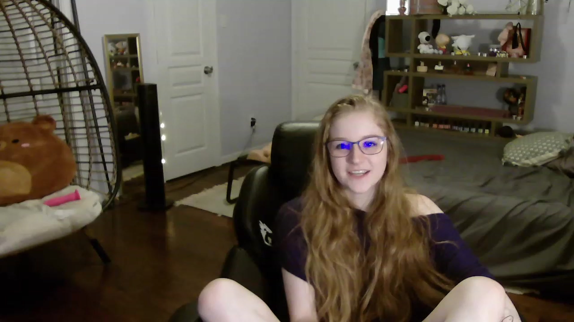 Gallery image thumbnail from Bunnydathug's myfreecams stream on, 06/13/2023, 11:06 image 9 of 20