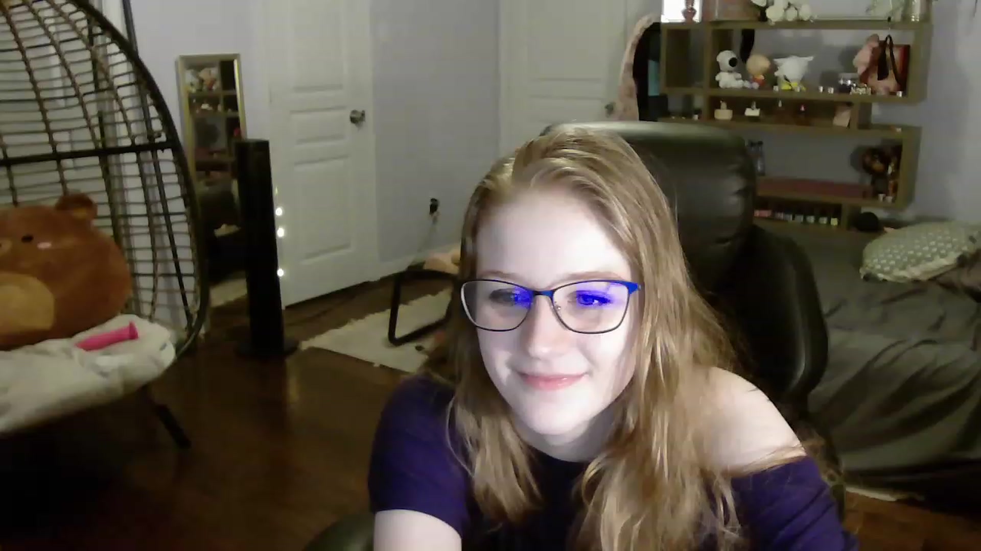 Gallery image thumbnail from Bunnydathug's myfreecams stream on, 06/13/2023, 11:06 image 2 of 20