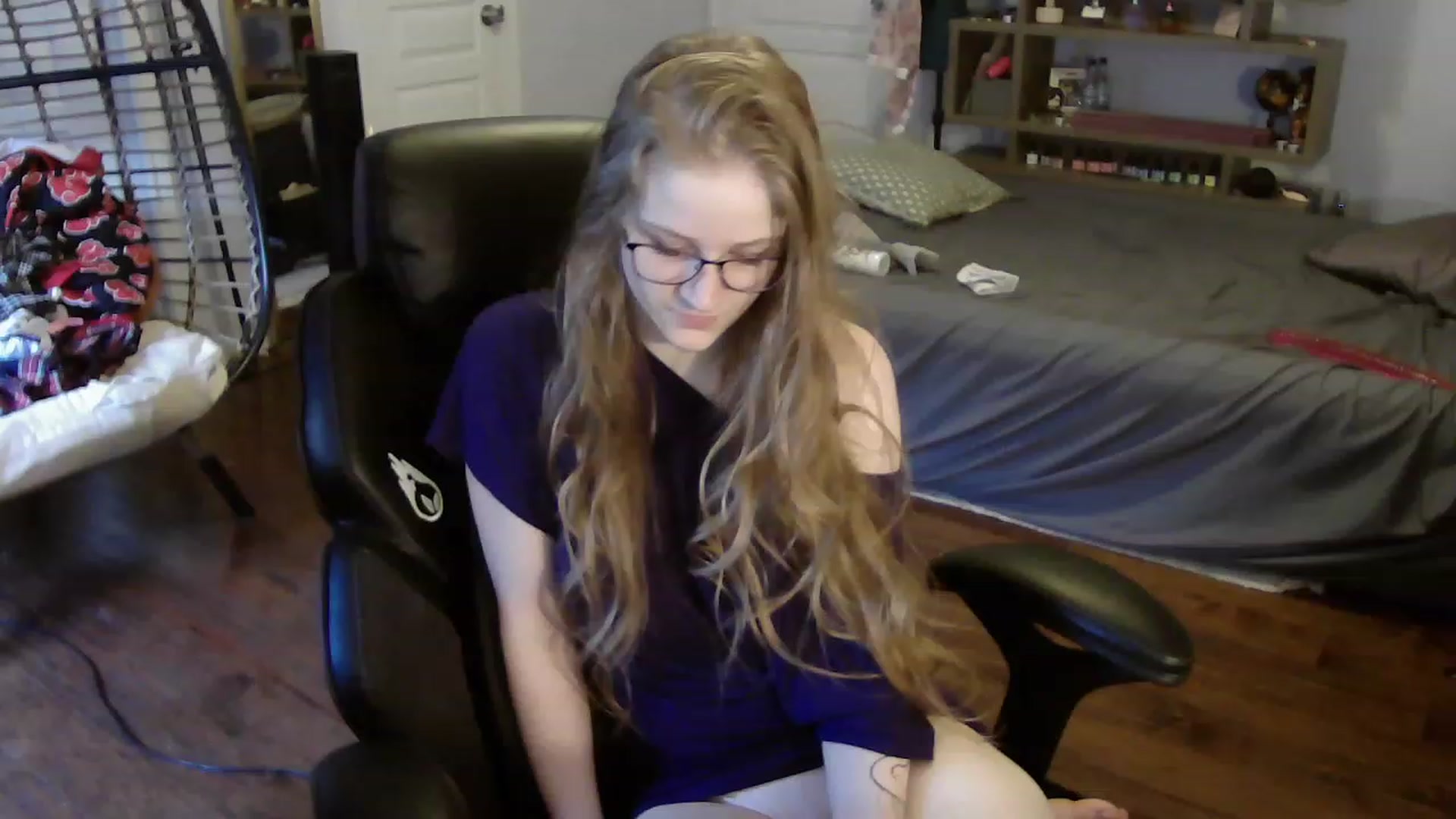 Gallery image thumbnail from Bunnydathug's myfreecams stream on, 06/13/2023, 12:22 image 1 of 20