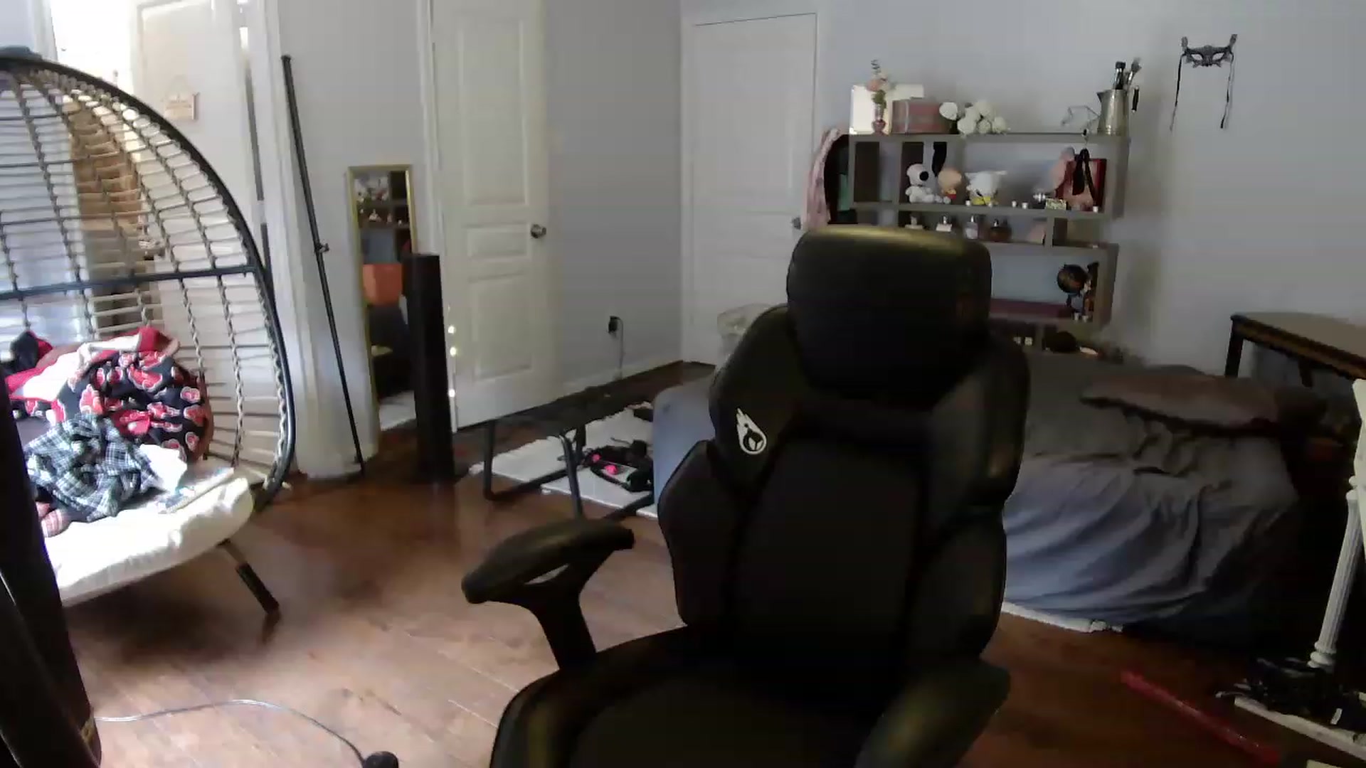 Gallery image thumbnail from Bunnydathug's myfreecams stream on, 06/14/2023, 16:58 image 9 of 20