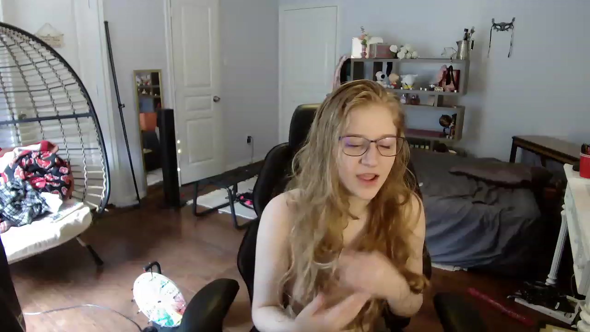 Gallery image thumbnail from Bunnydathug's myfreecams stream on, 06/14/2023, 16:58 image 11 of 20
