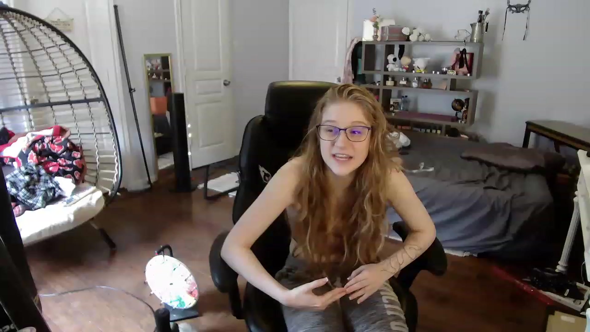 Gallery image thumbnail from Bunnydathug's myfreecams stream on, 06/14/2023, 18:54 image 4 of 20