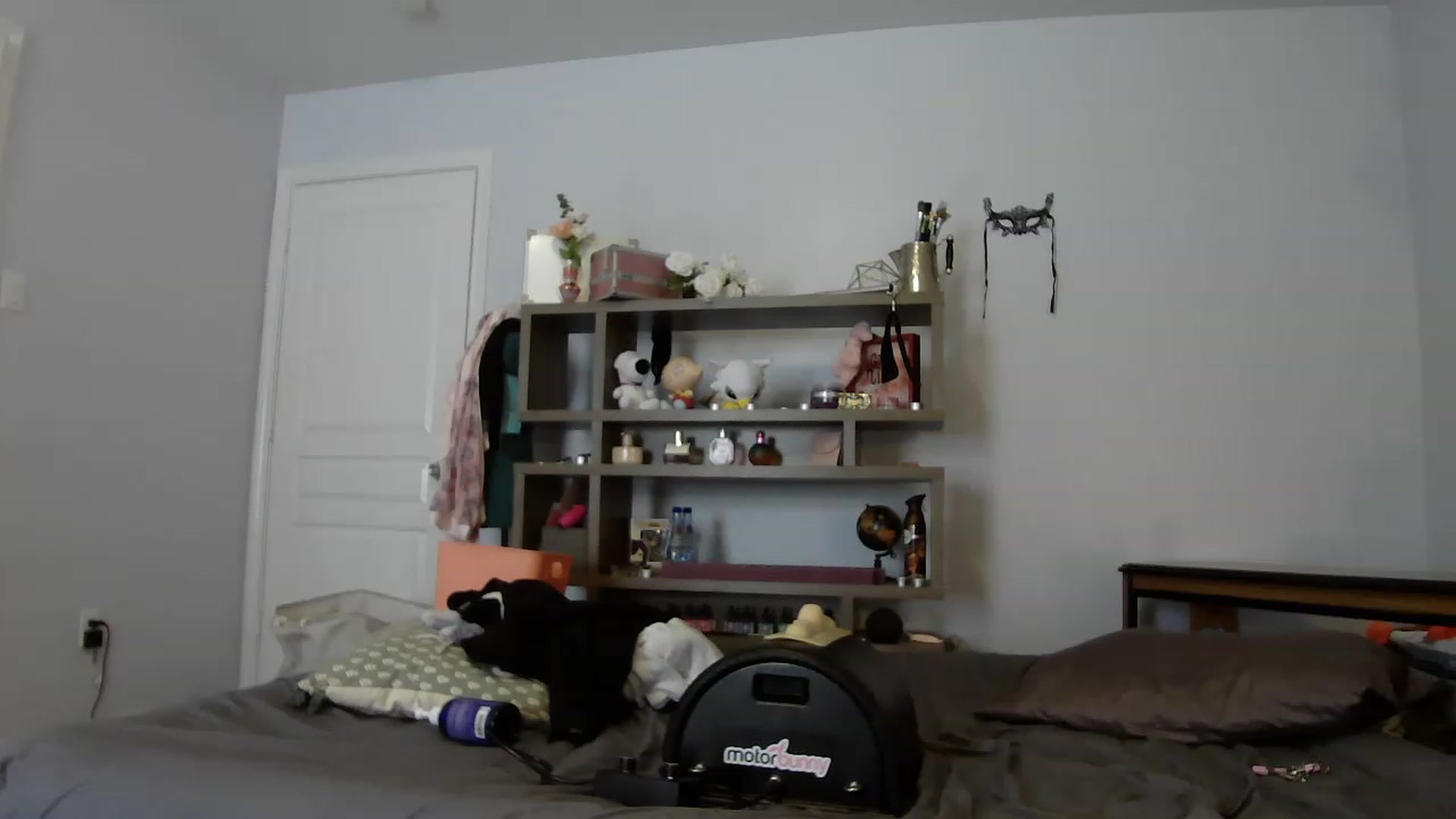 Gallery image thumbnail from Bunnydathug's myfreecams stream on, 06/14/2023, 18:54 image 14 of 20