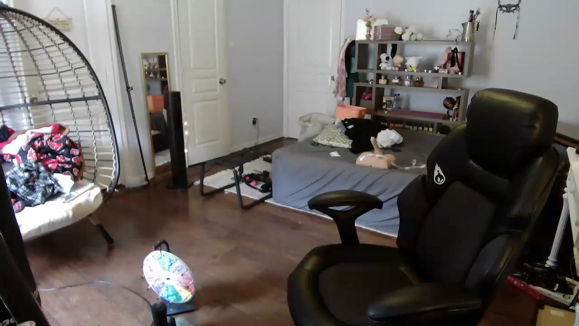 Gallery image thumbnail from Bunnydathug's myfreecams stream on, 06/14/2023, 18:54 image 9 of 20